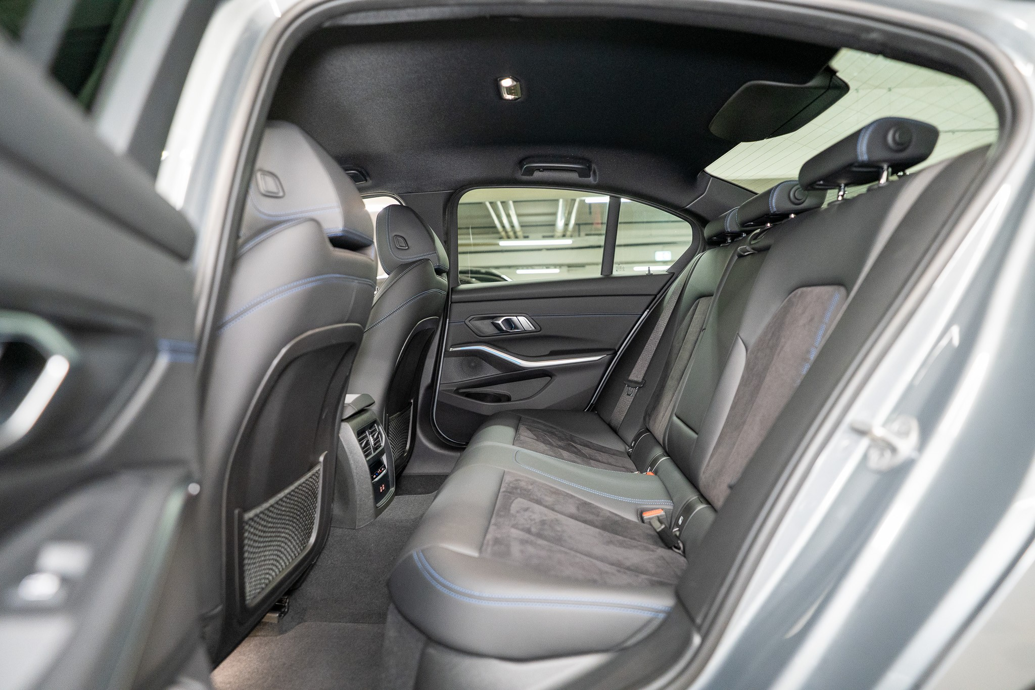 listing desktop thumbnail image 11