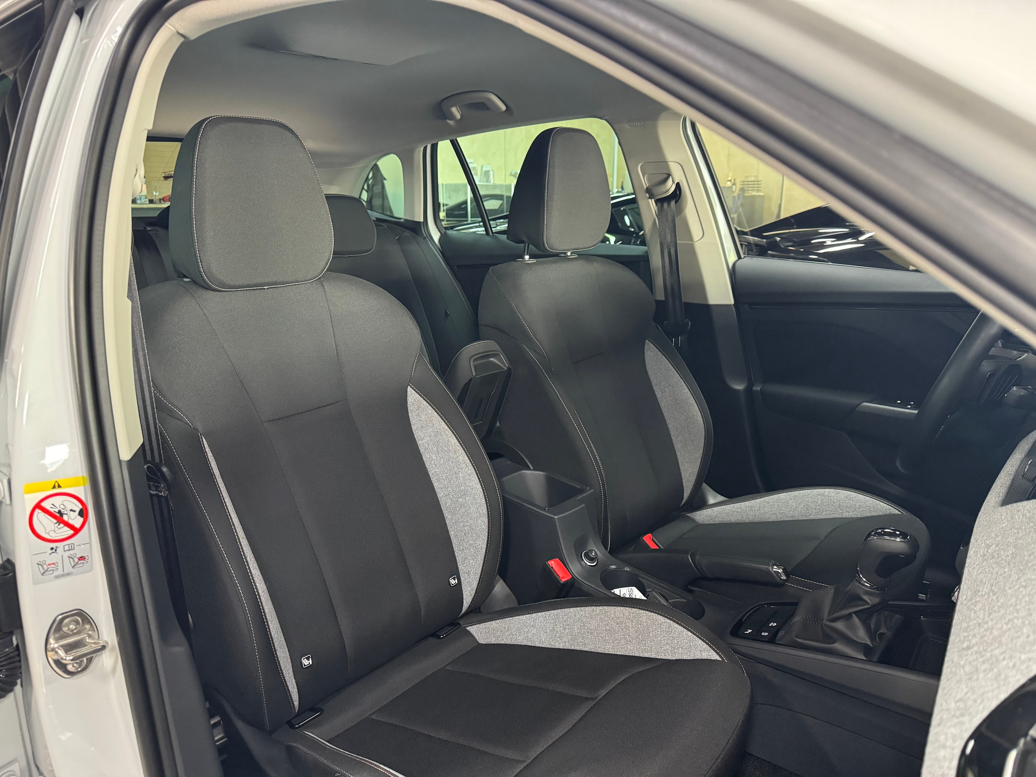 listing desktop thumbnail image 11