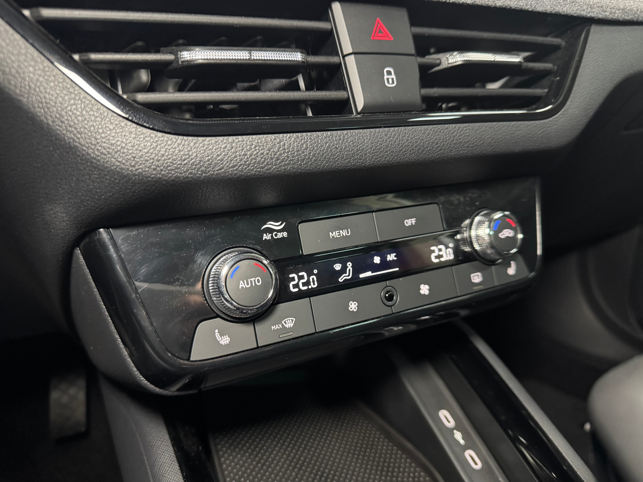 listing desktop thumbnail image 17