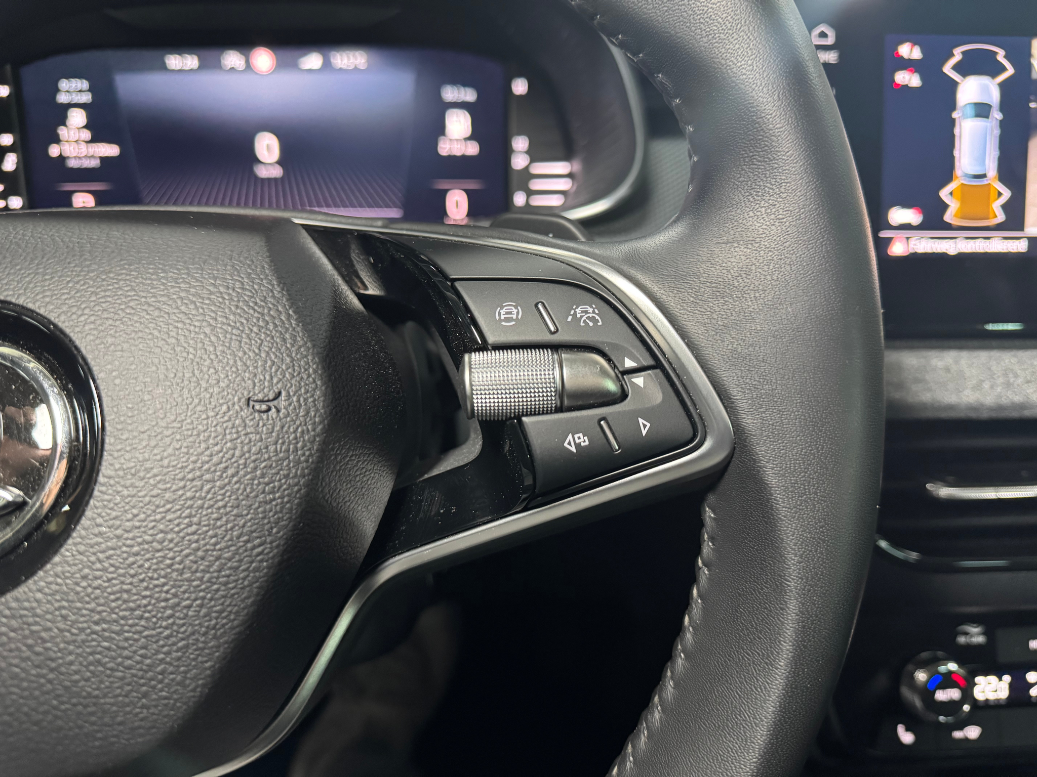 listing desktop thumbnail image 19