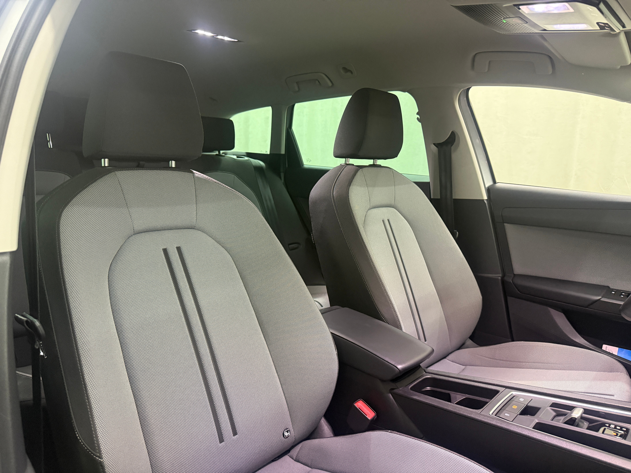 listing desktop thumbnail image 10