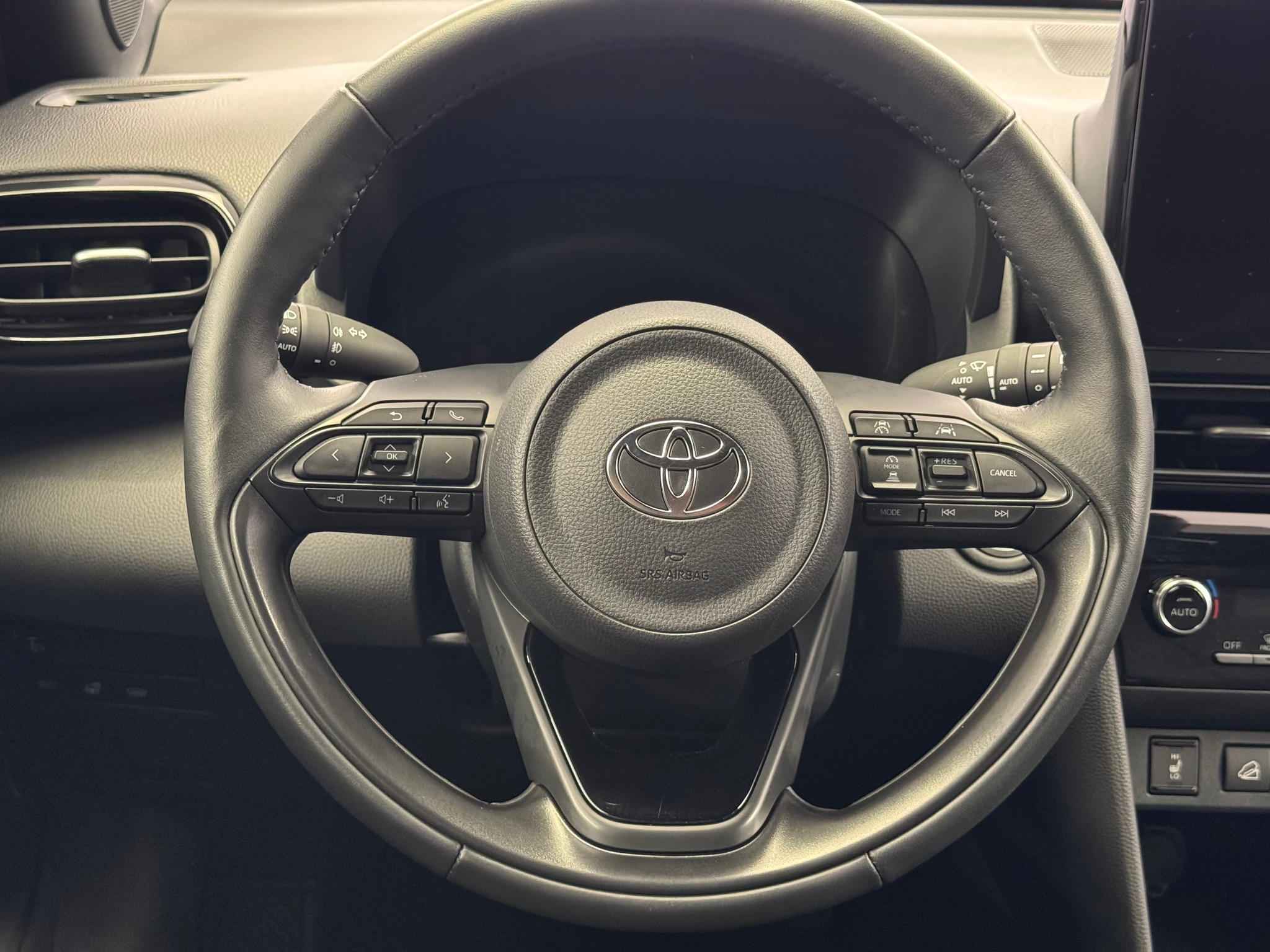 listing desktop thumbnail image 12