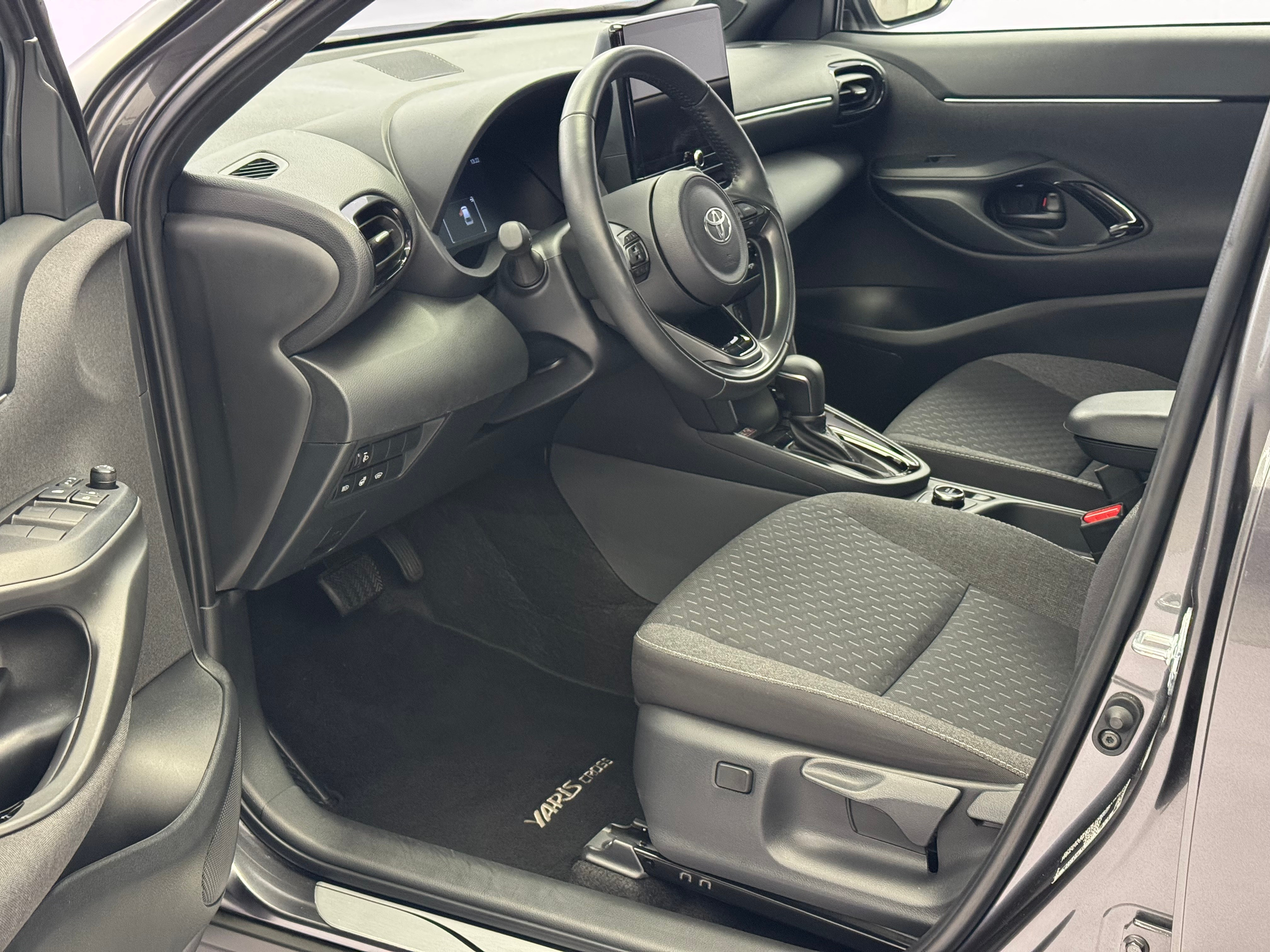 listing desktop thumbnail image 6