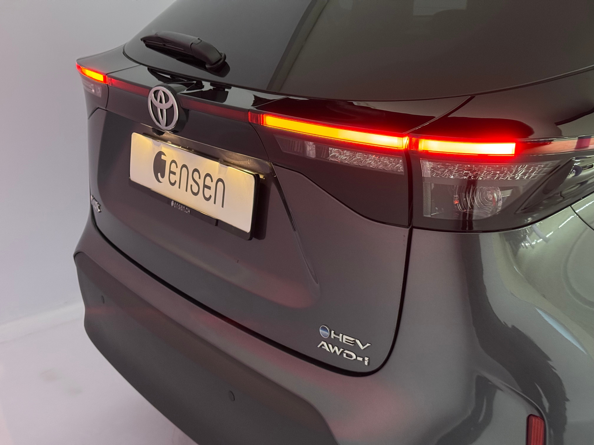 listing desktop thumbnail image 14