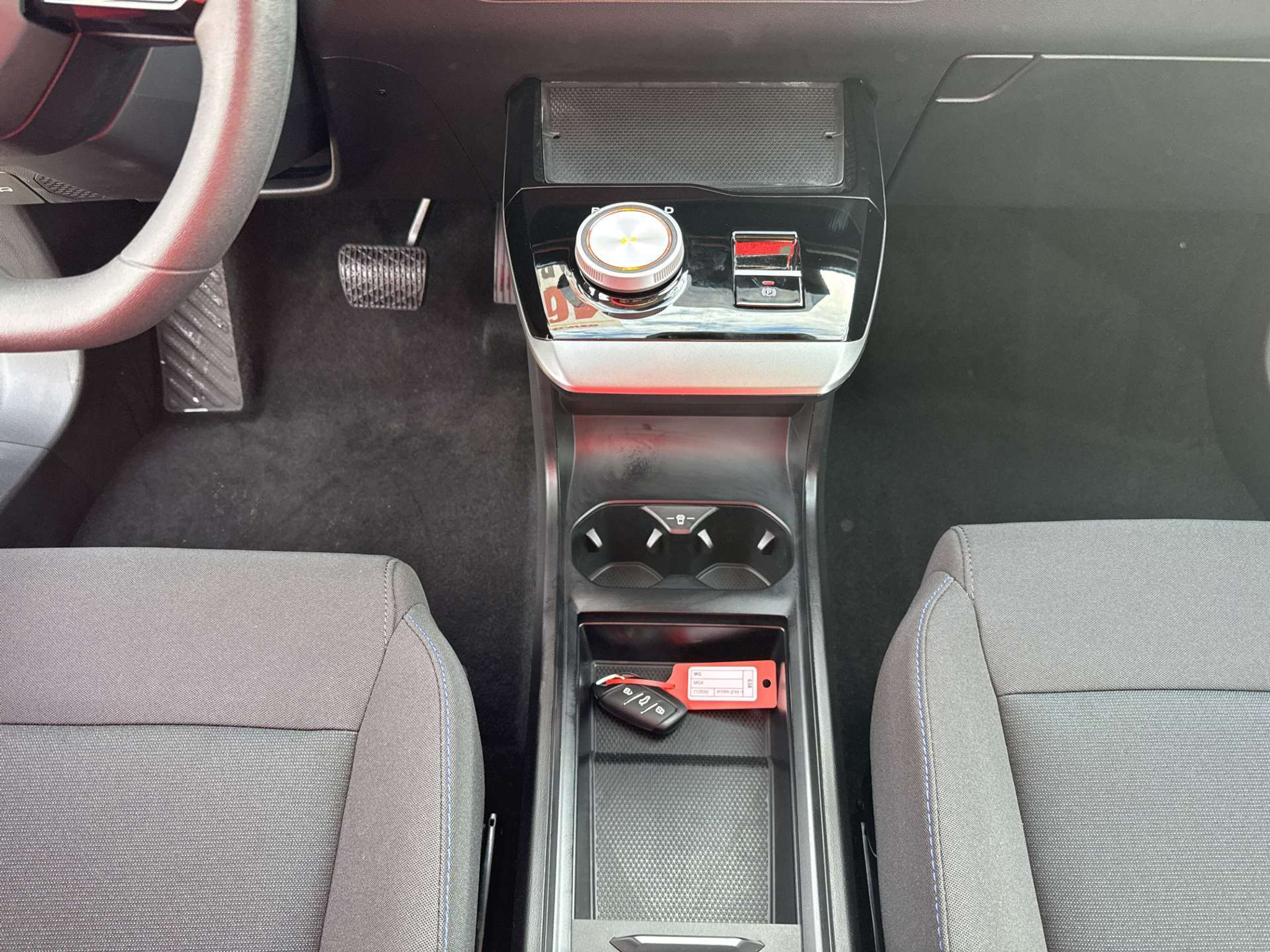 listing desktop thumbnail image 11