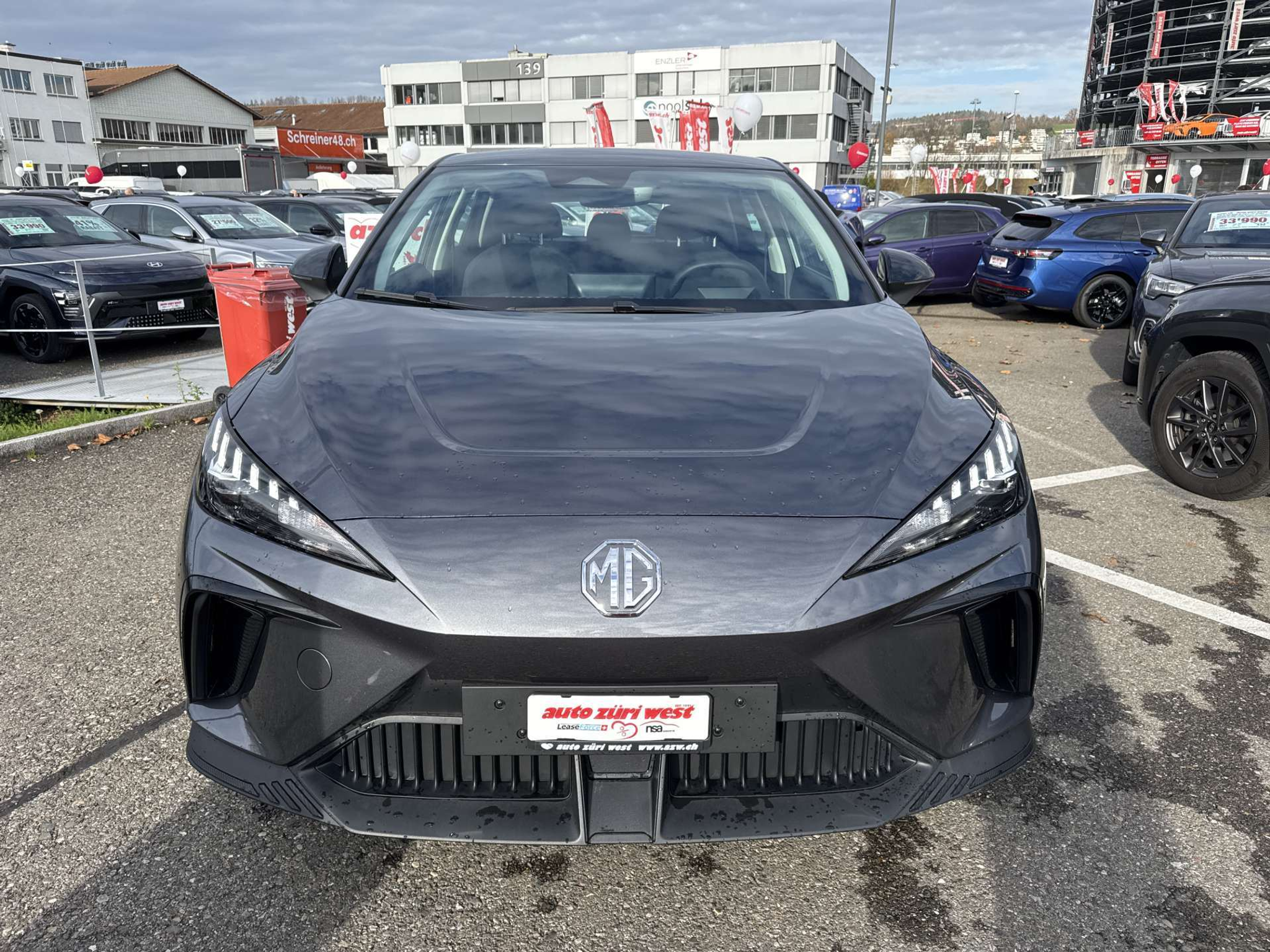 listing desktop thumbnail image 13