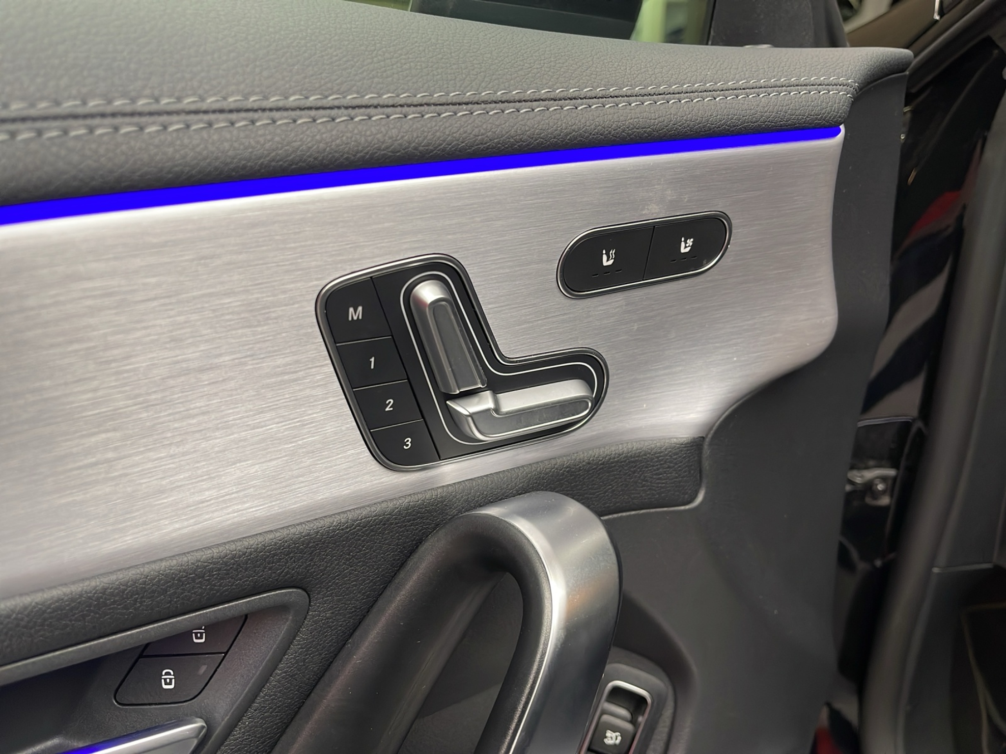 listing desktop thumbnail image 11