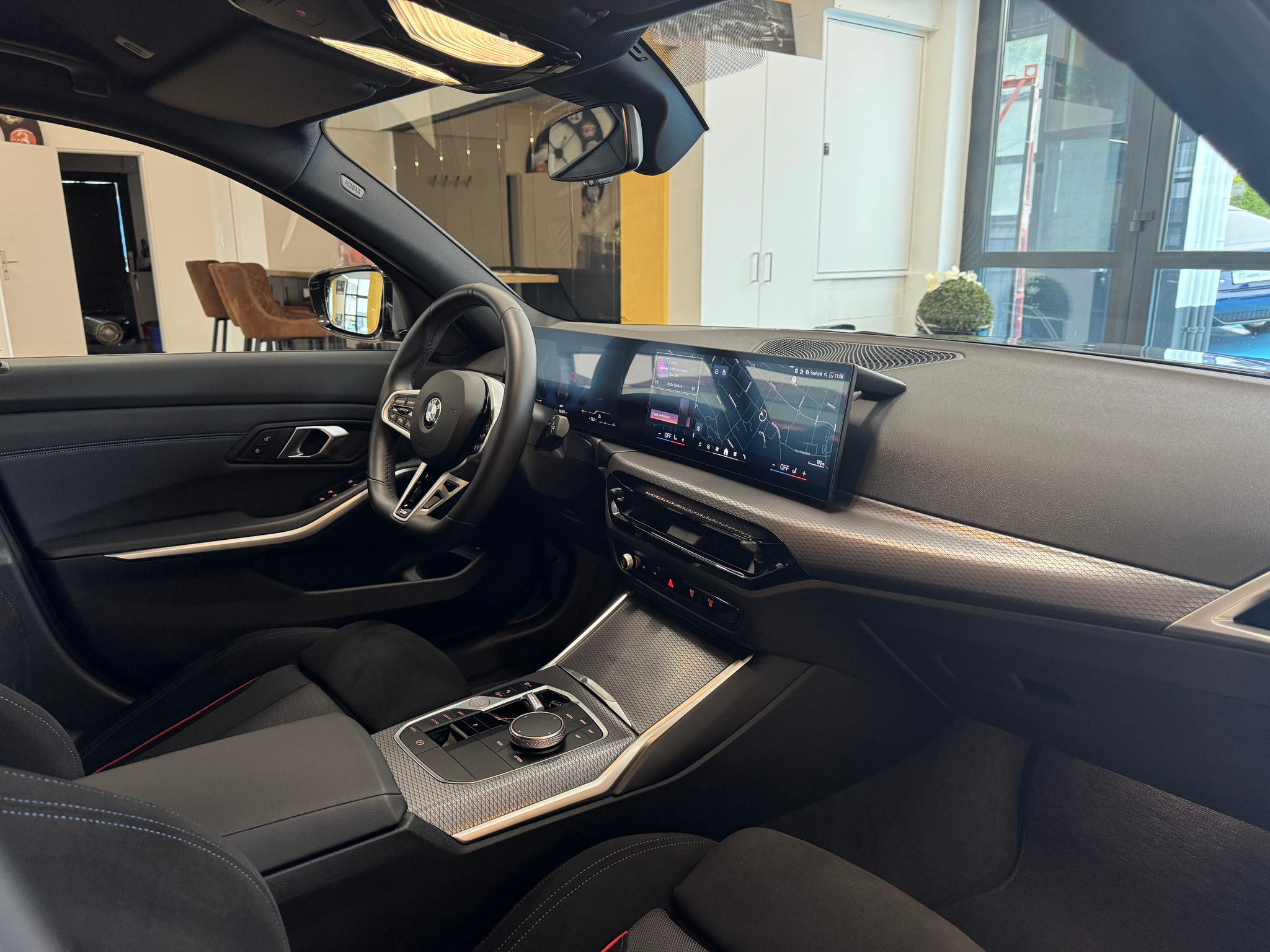 listing desktop thumbnail image 15