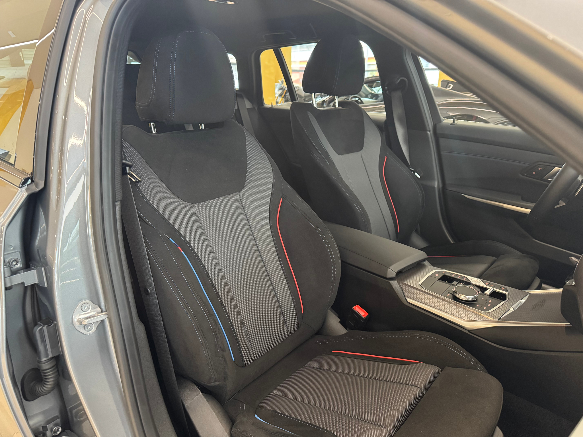 listing desktop thumbnail image 17