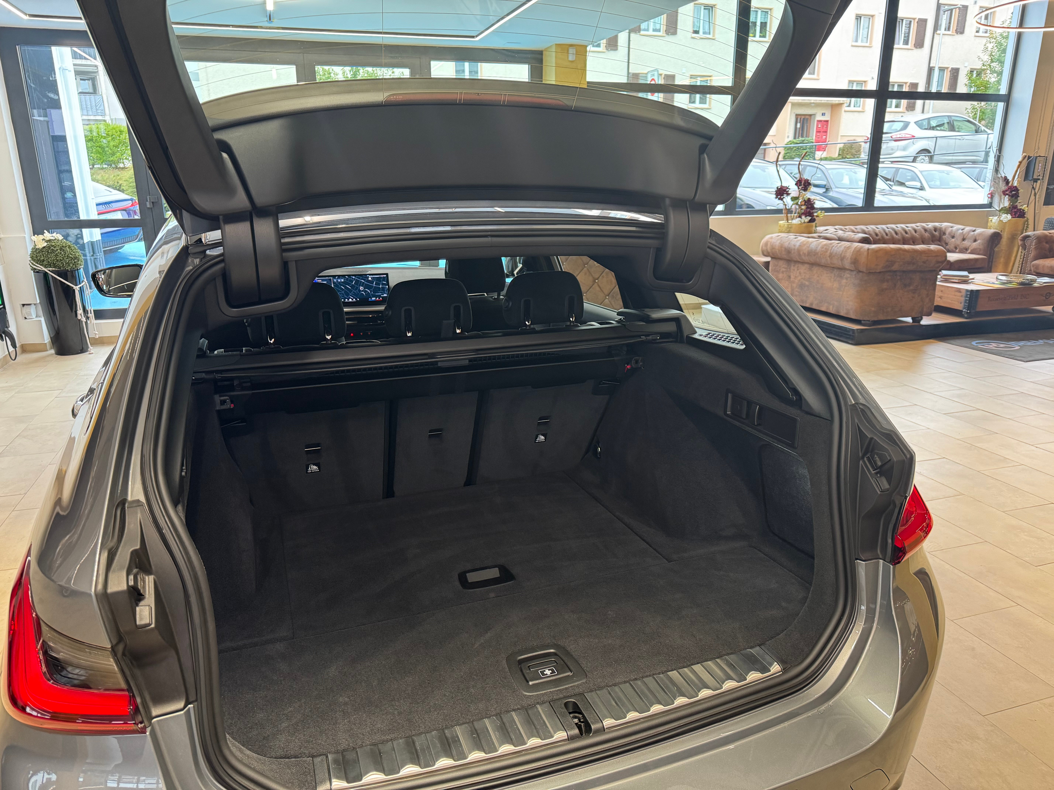 listing desktop thumbnail image 20