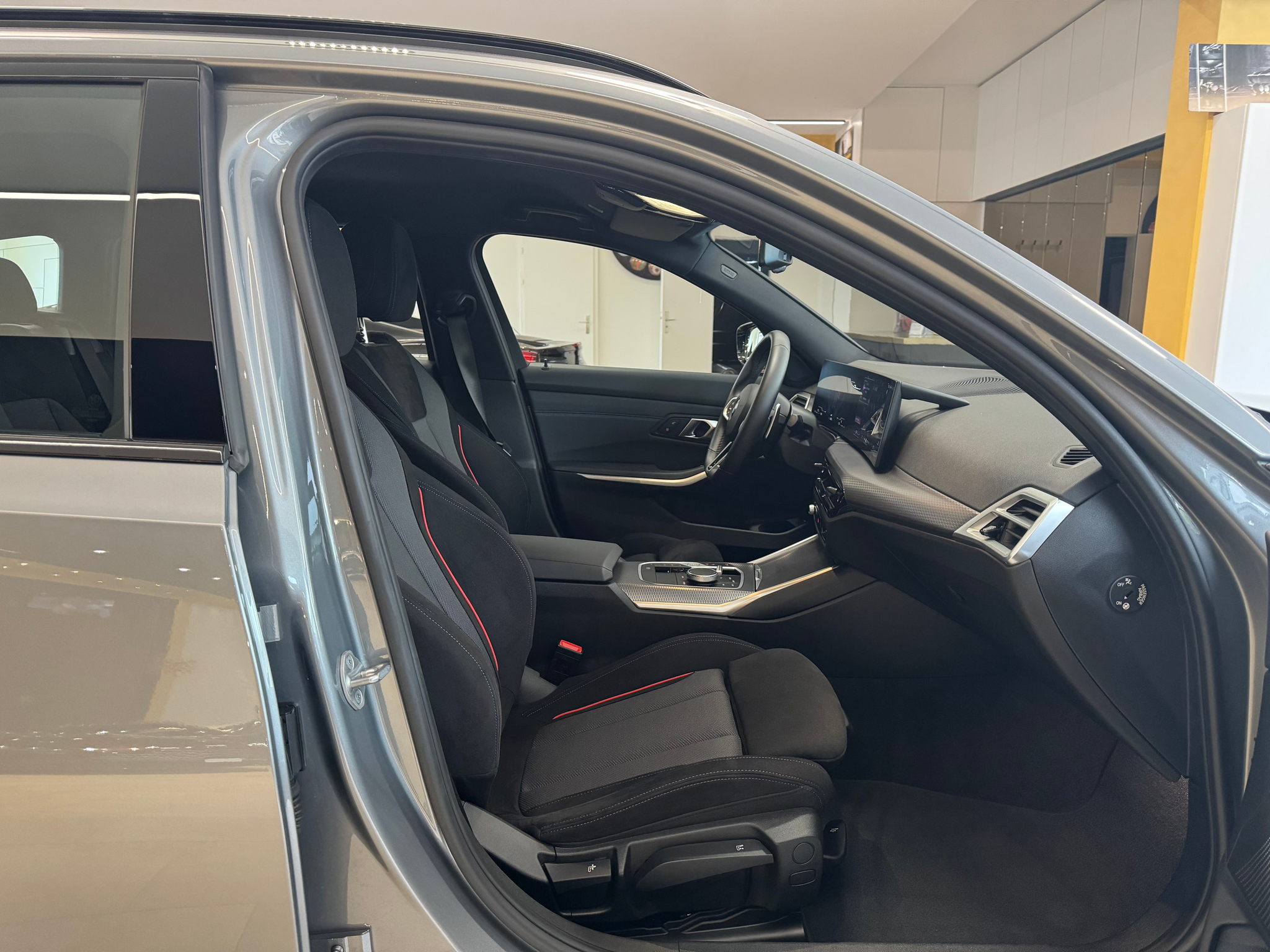 listing desktop thumbnail image 16