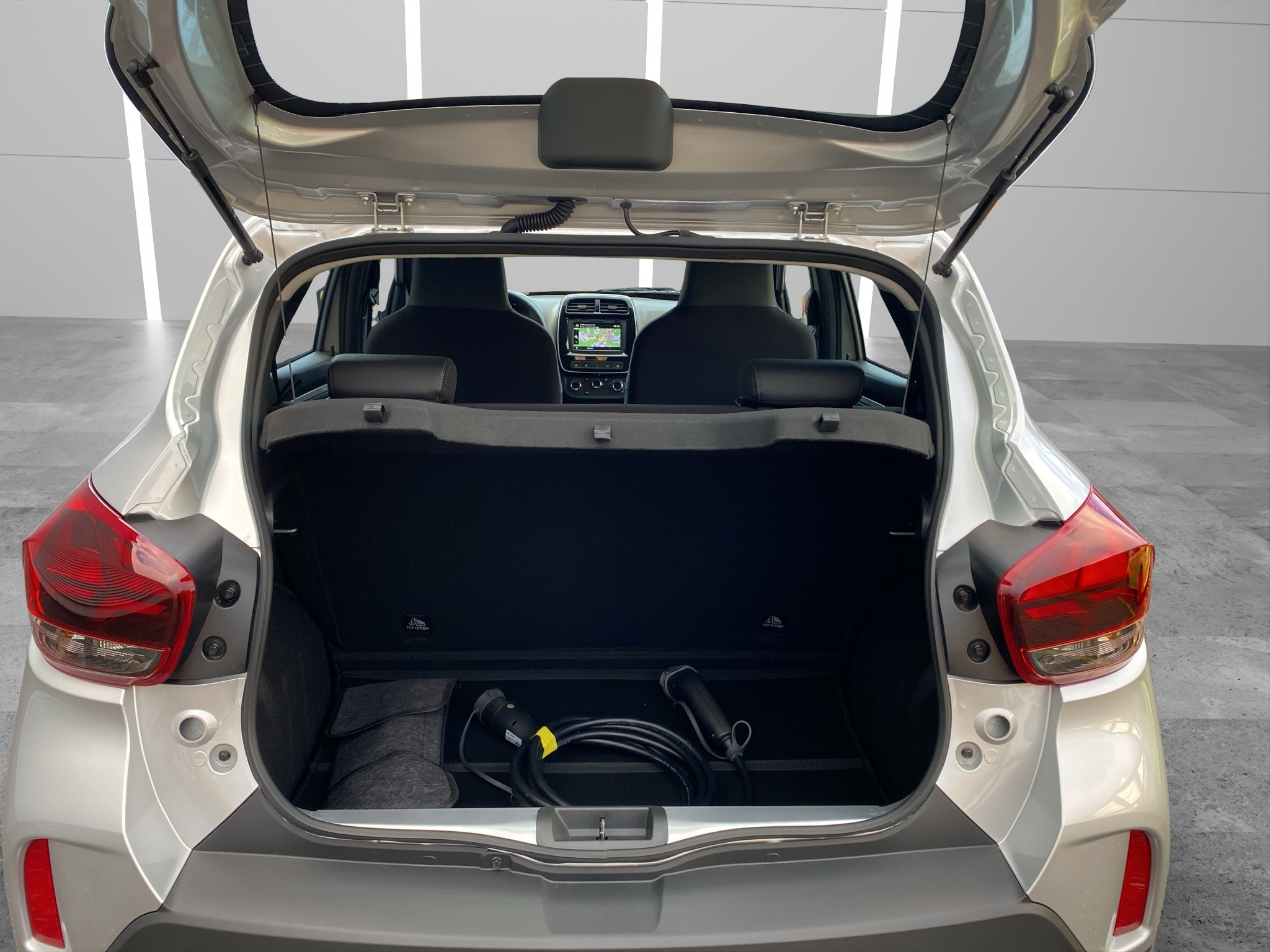 listing desktop thumbnail image 6