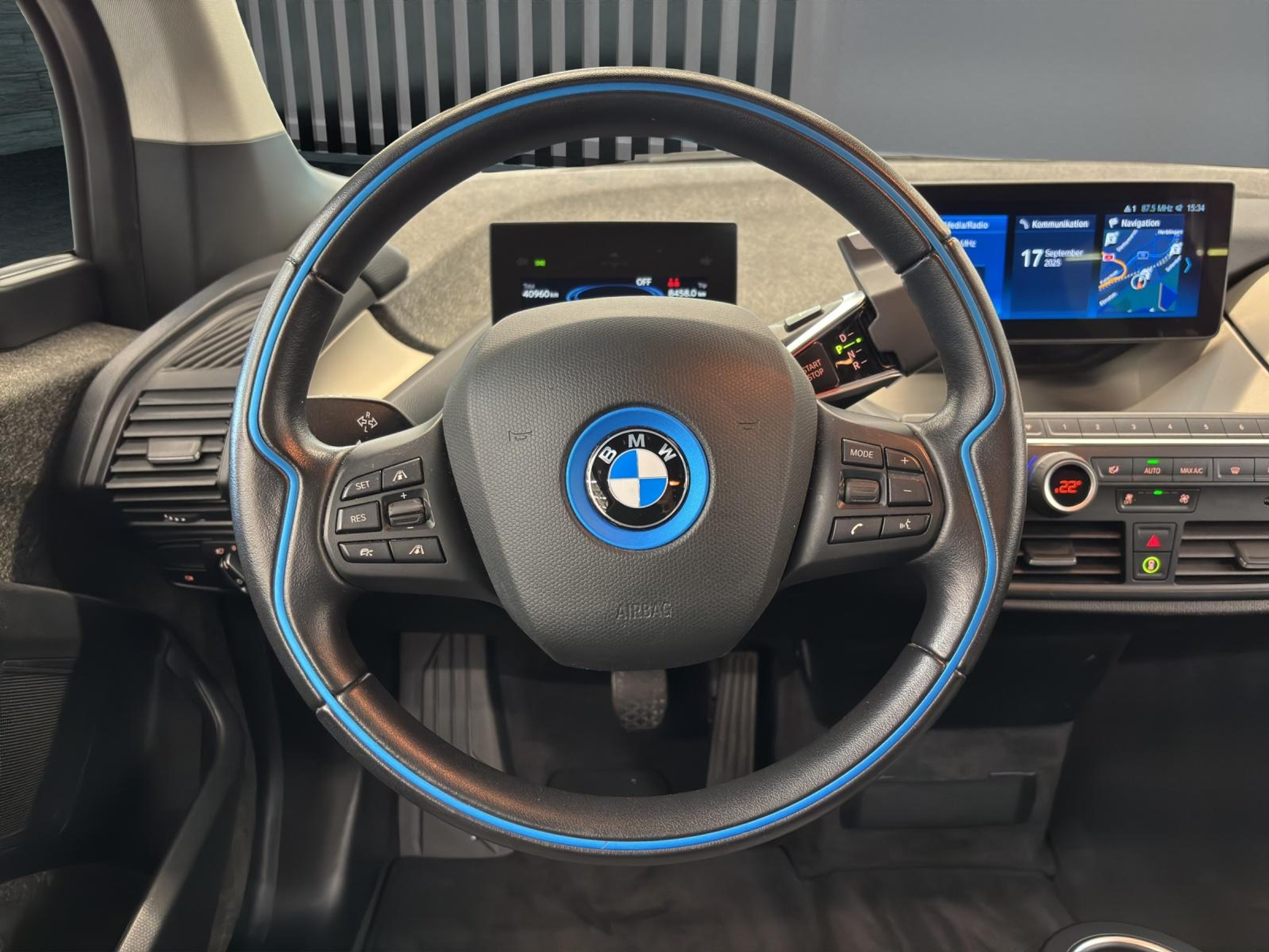 listing desktop thumbnail image 11