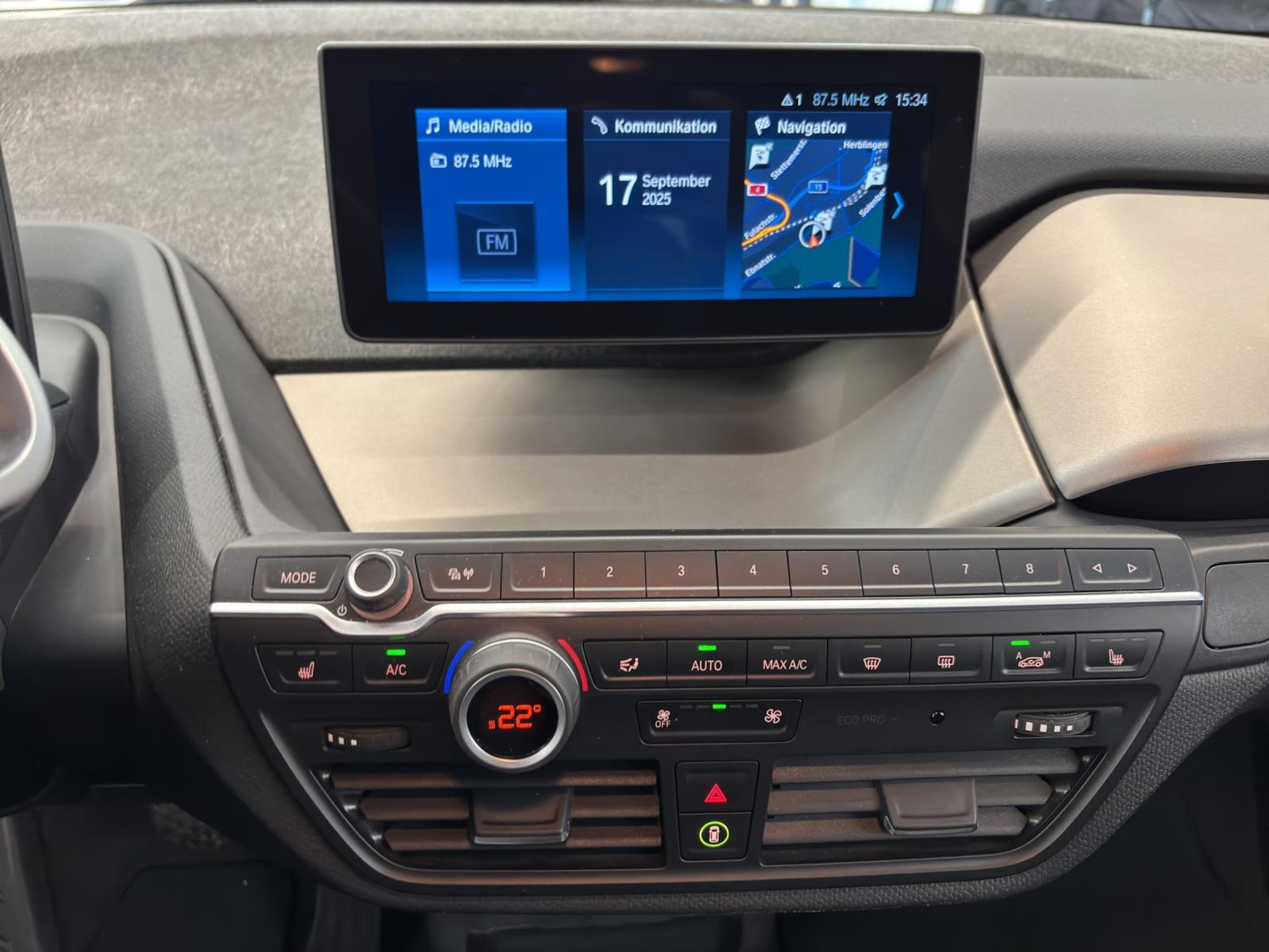 listing desktop thumbnail image 12