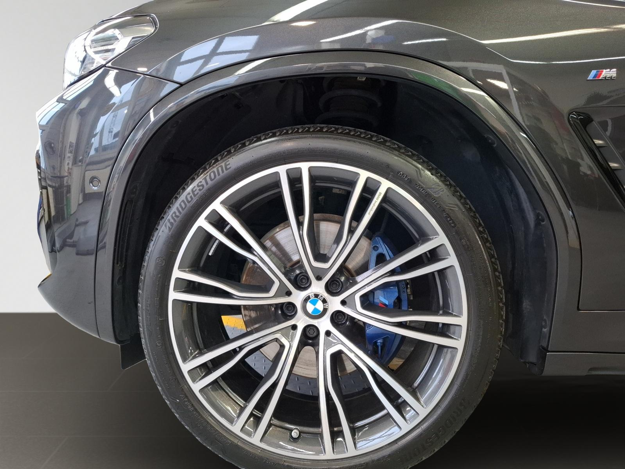 listing desktop thumbnail image 2