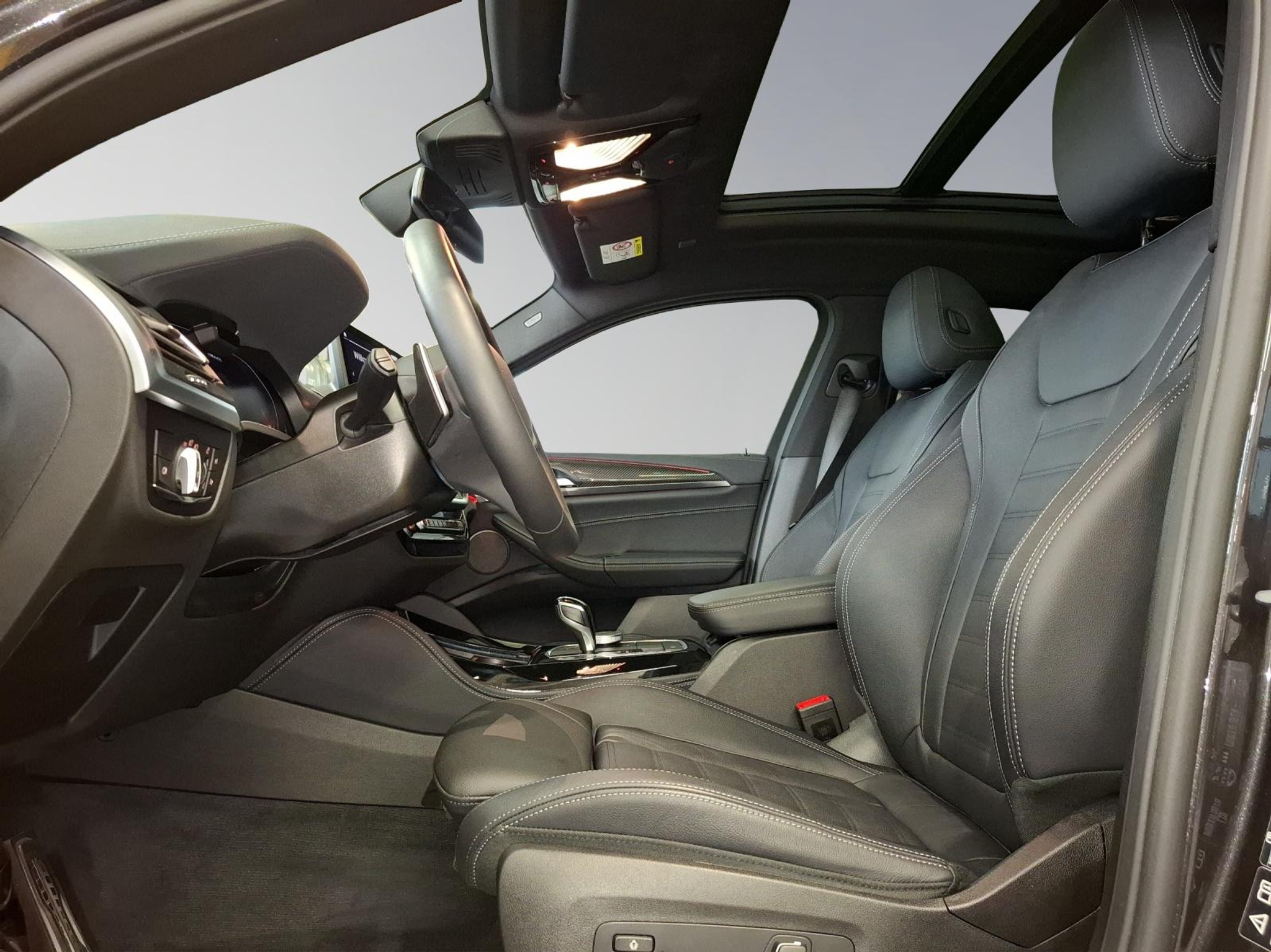 listing desktop thumbnail image 3