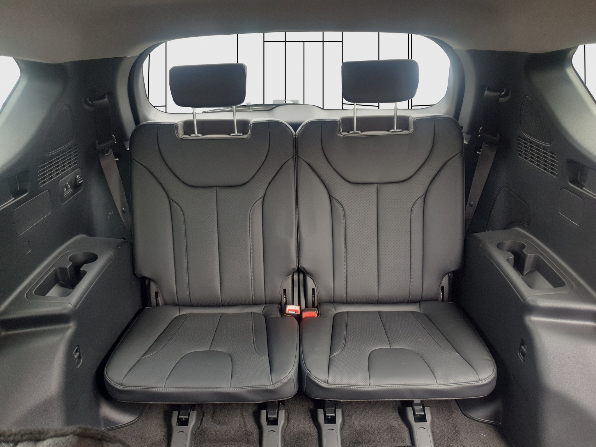 listing desktop thumbnail image 12