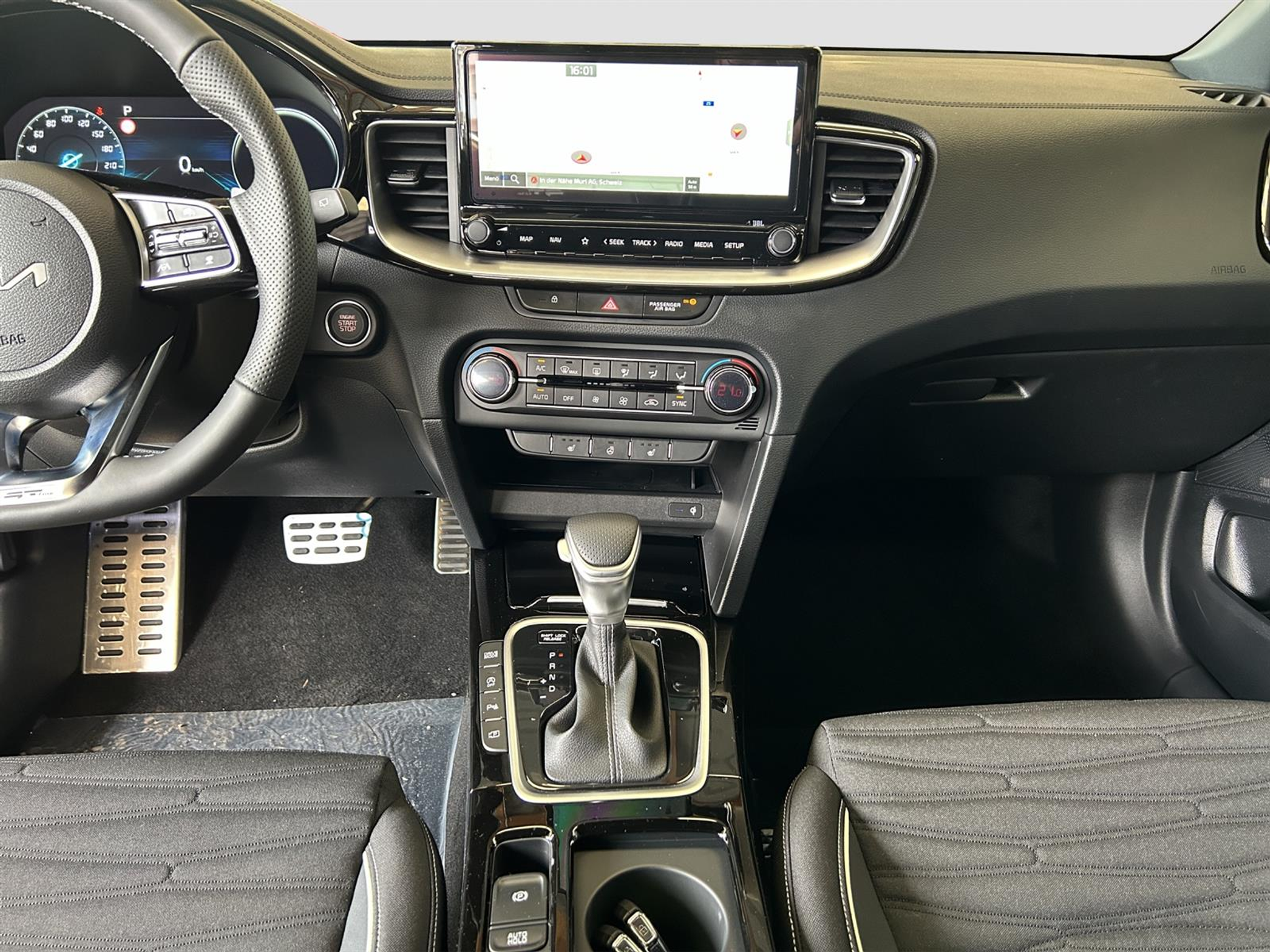 listing desktop thumbnail image 10