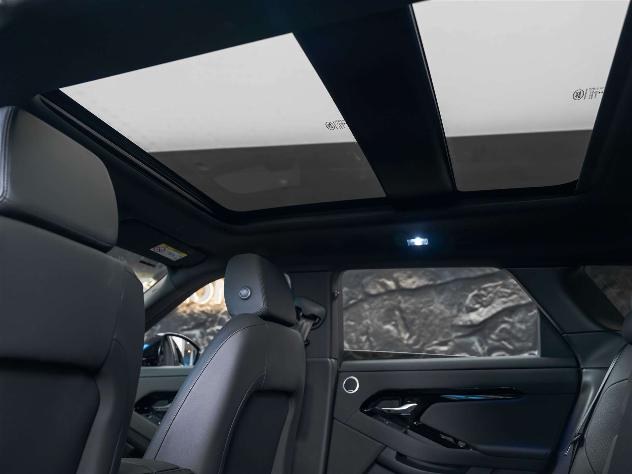 listing desktop thumbnail image 12