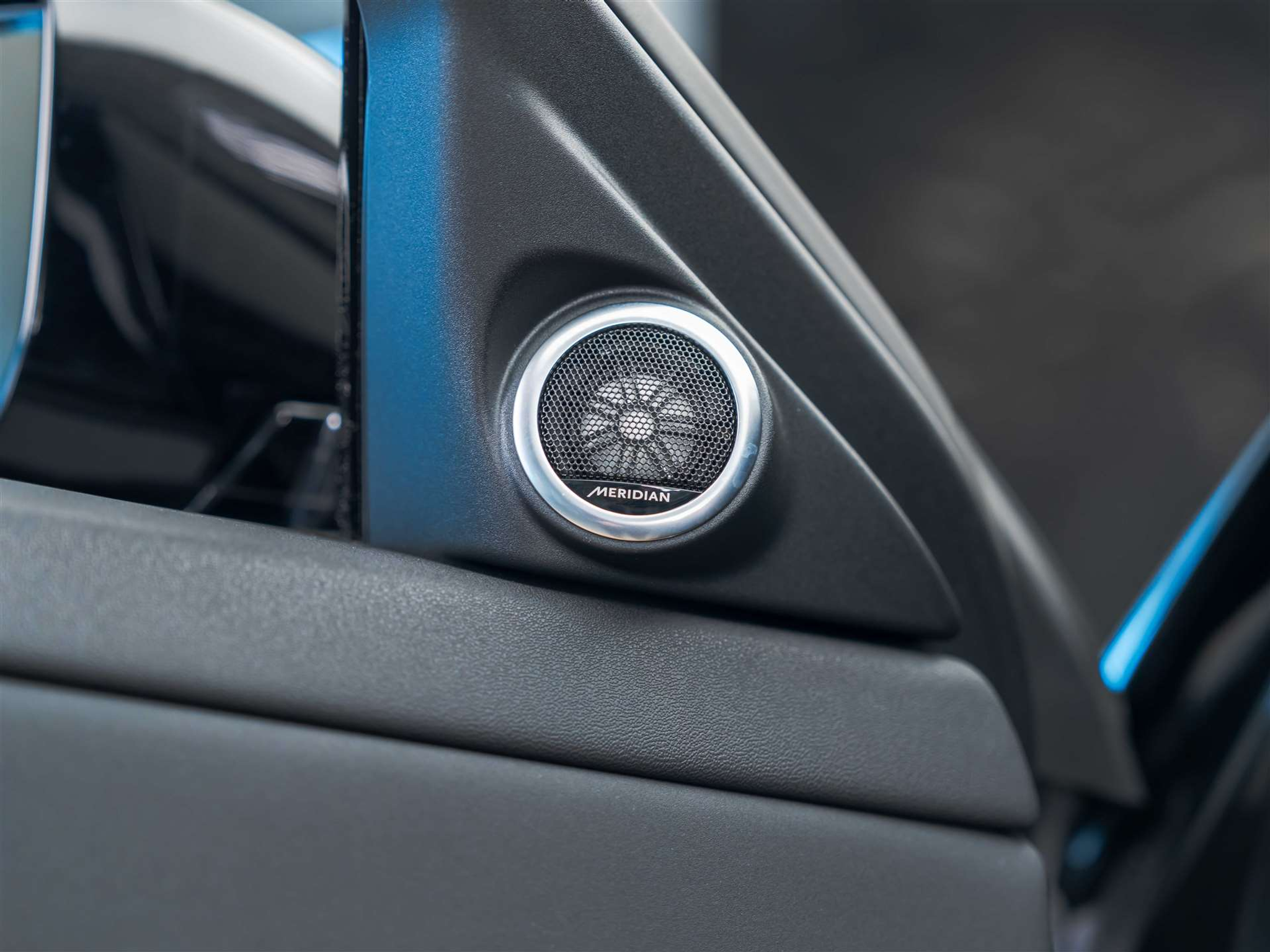 listing desktop thumbnail image 24