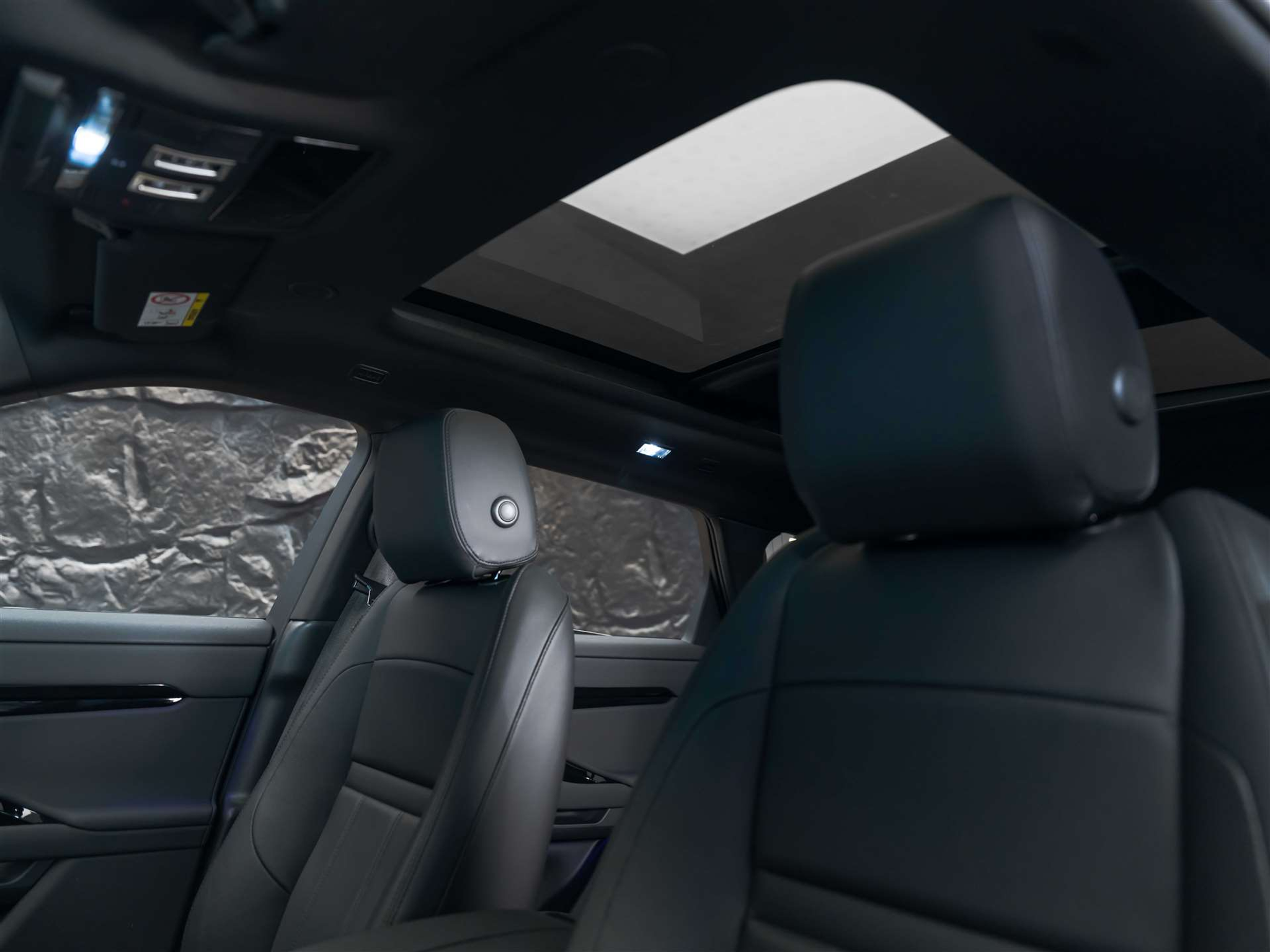 listing desktop thumbnail image 10