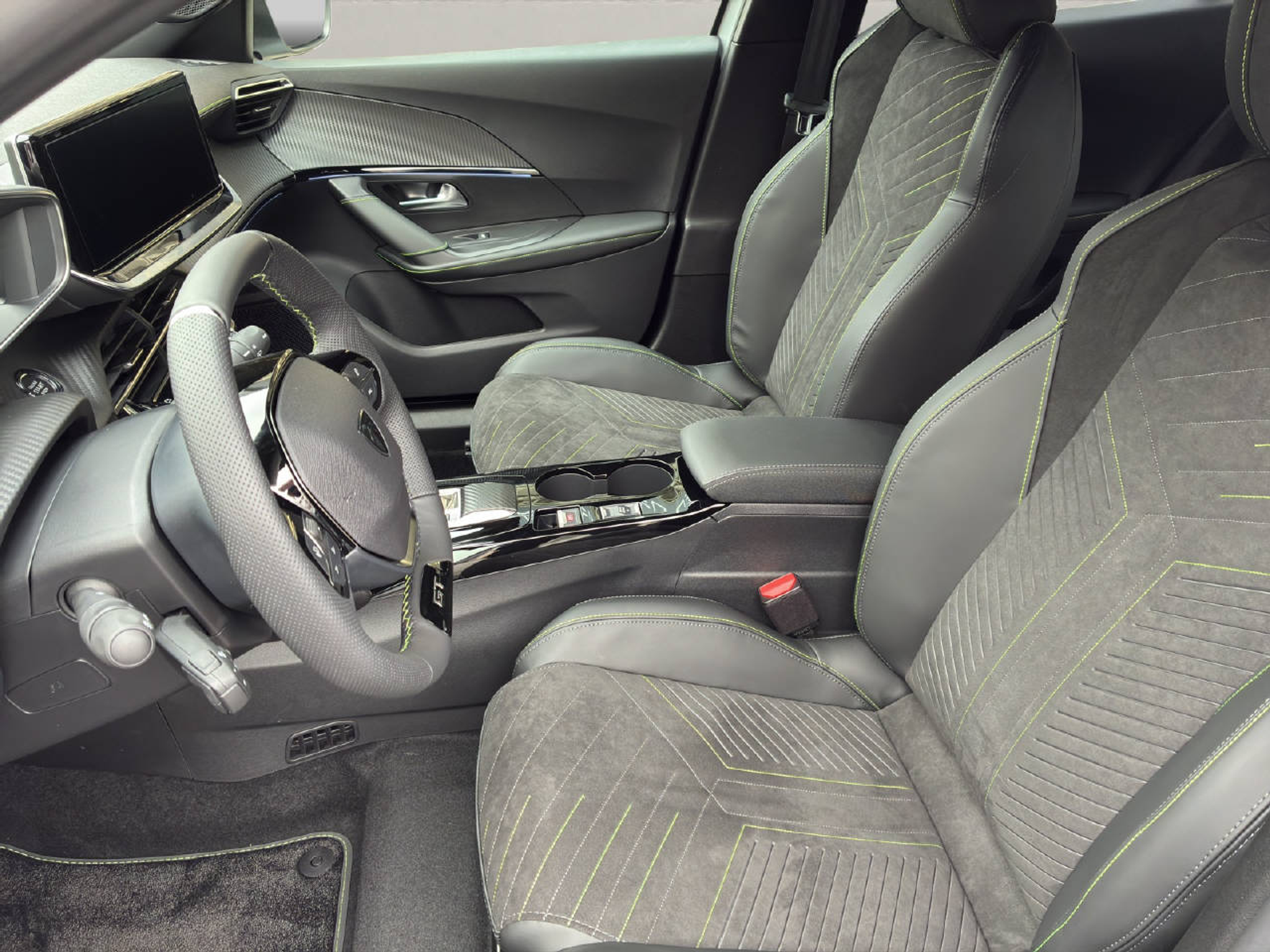 listing desktop thumbnail image 4