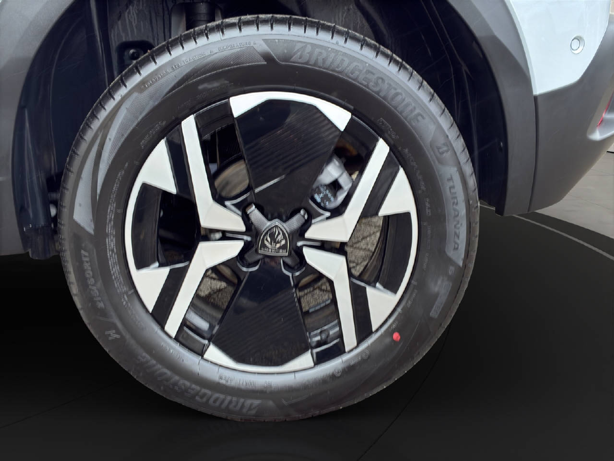 listing desktop thumbnail image 16