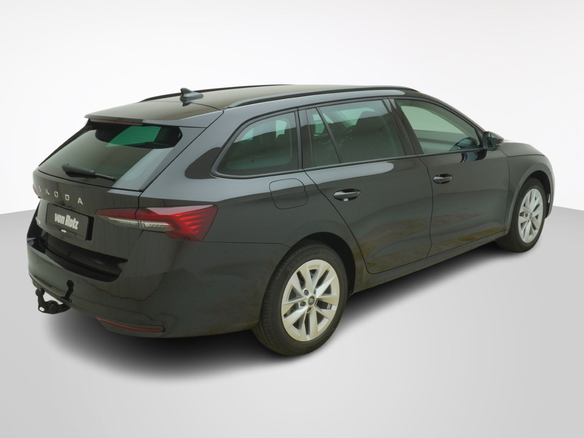 listing desktop thumbnail image 4