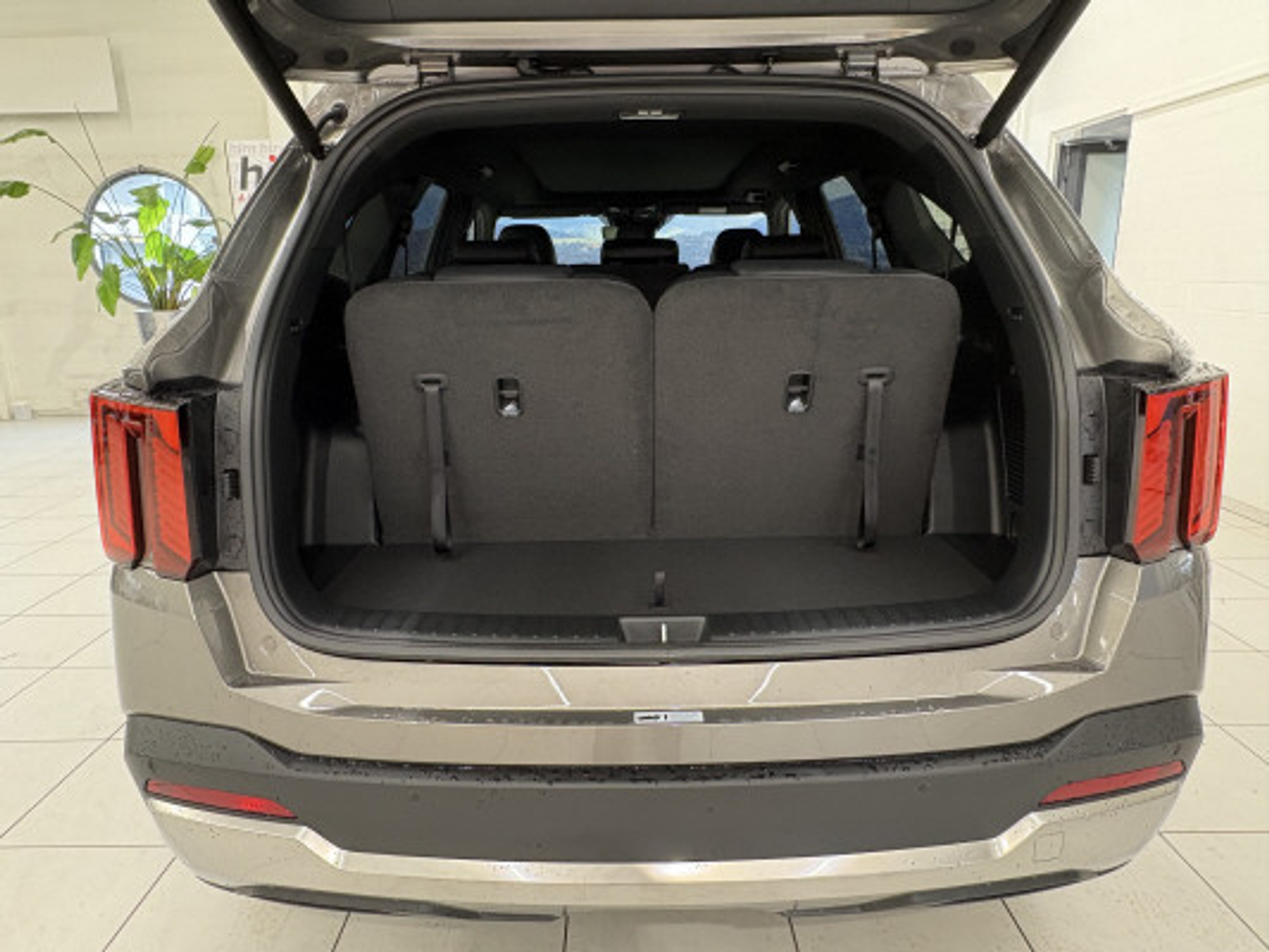 listing desktop thumbnail image 9