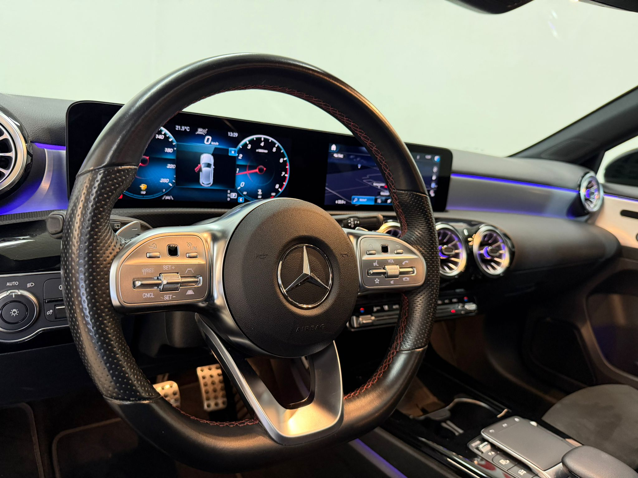 listing desktop thumbnail image 5