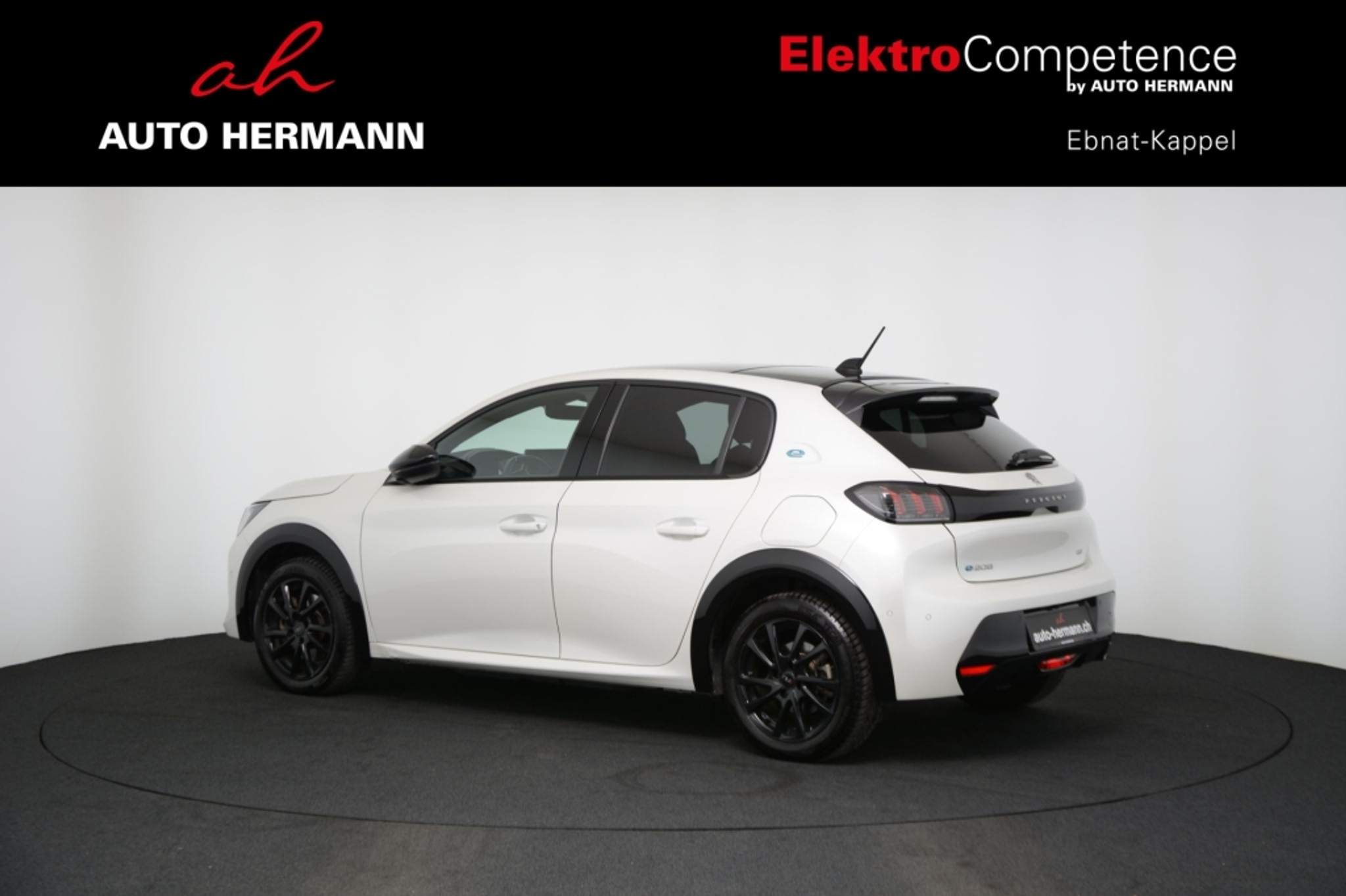 listing desktop thumbnail image 4