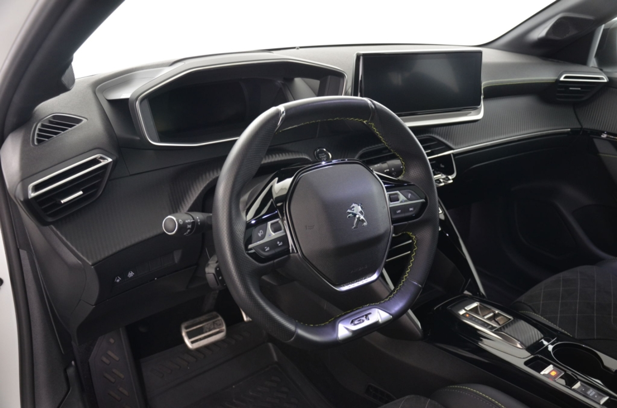 listing desktop thumbnail image 11