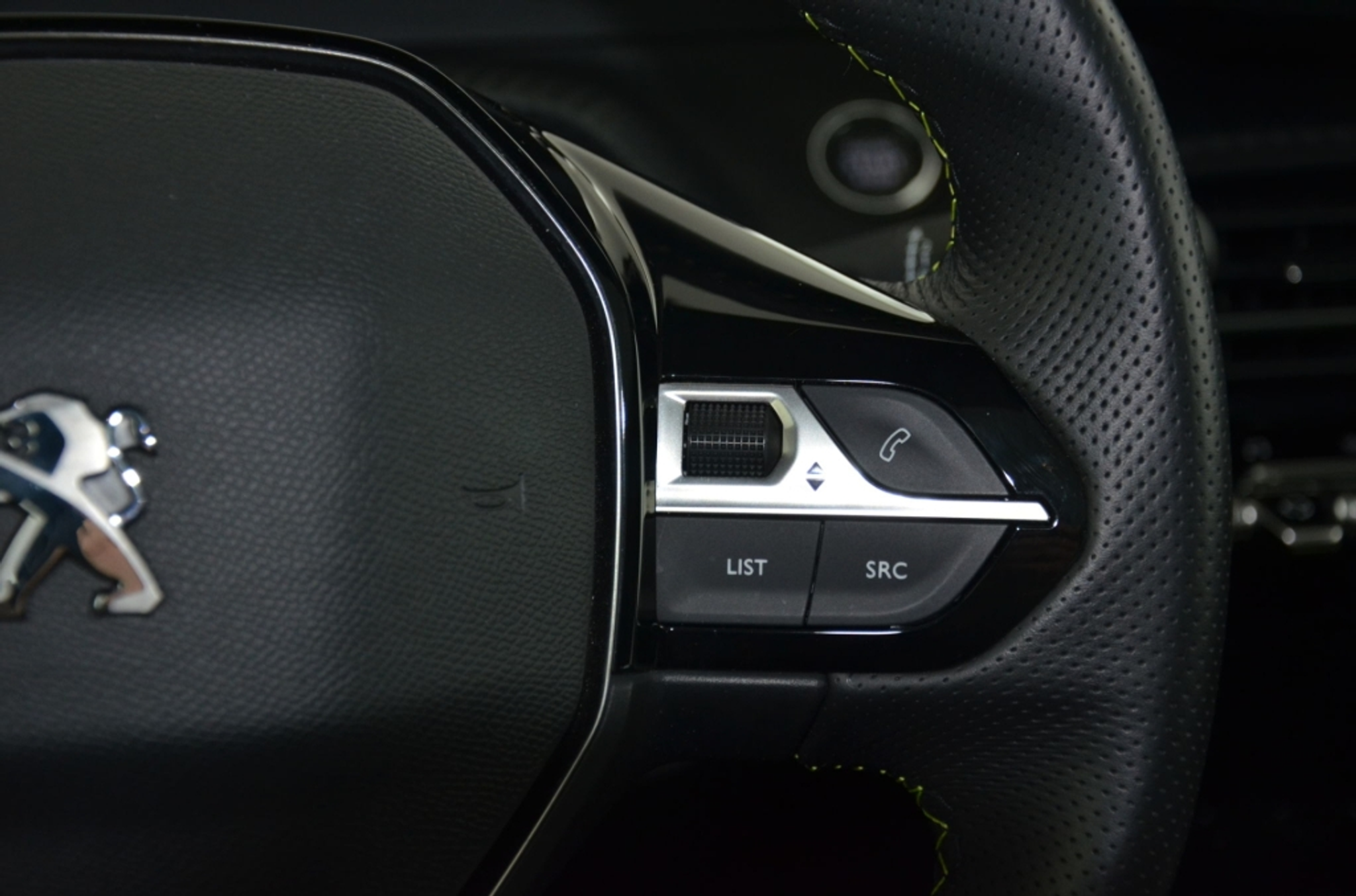 listing desktop thumbnail image 19