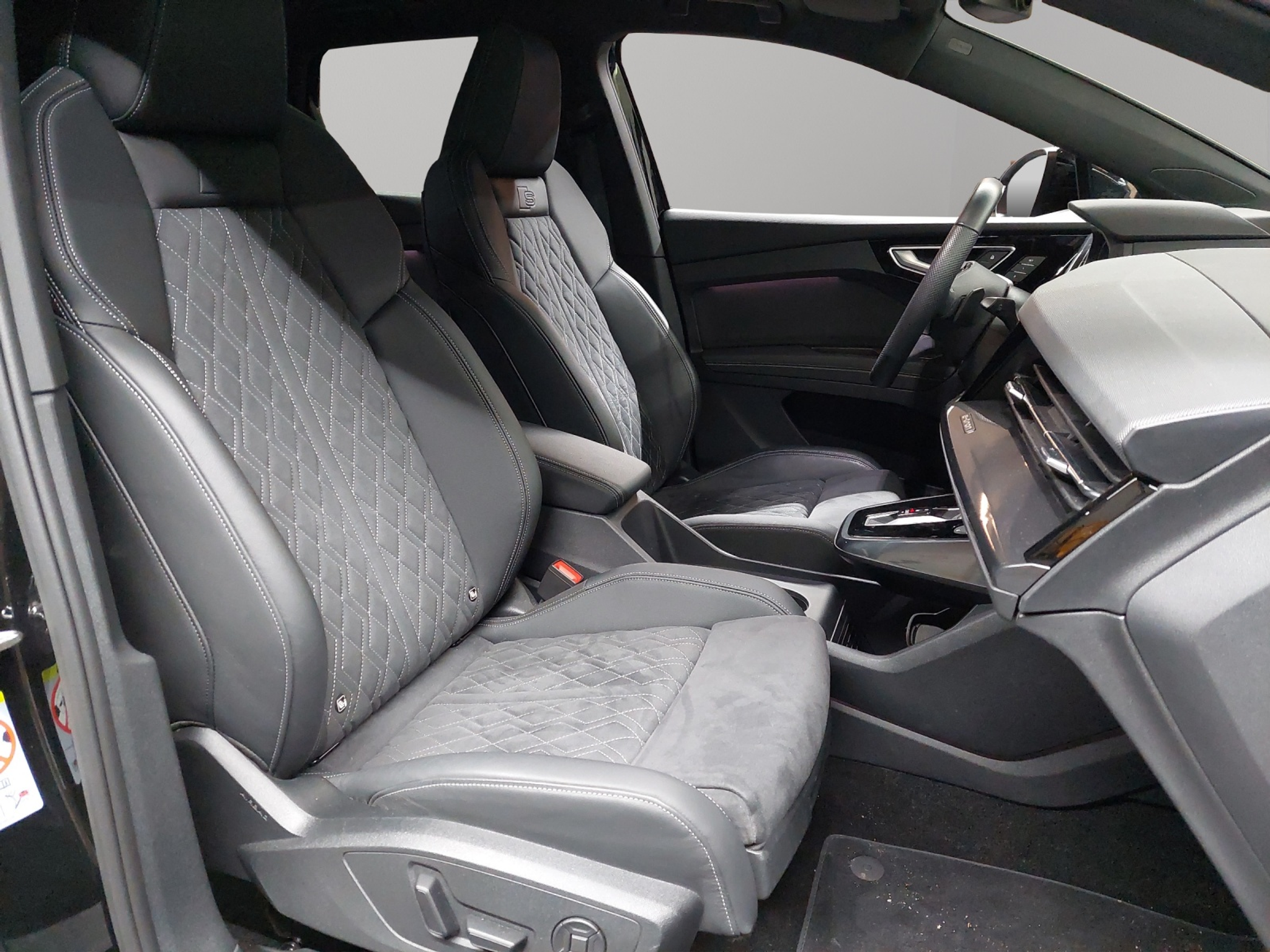 listing desktop thumbnail image 8