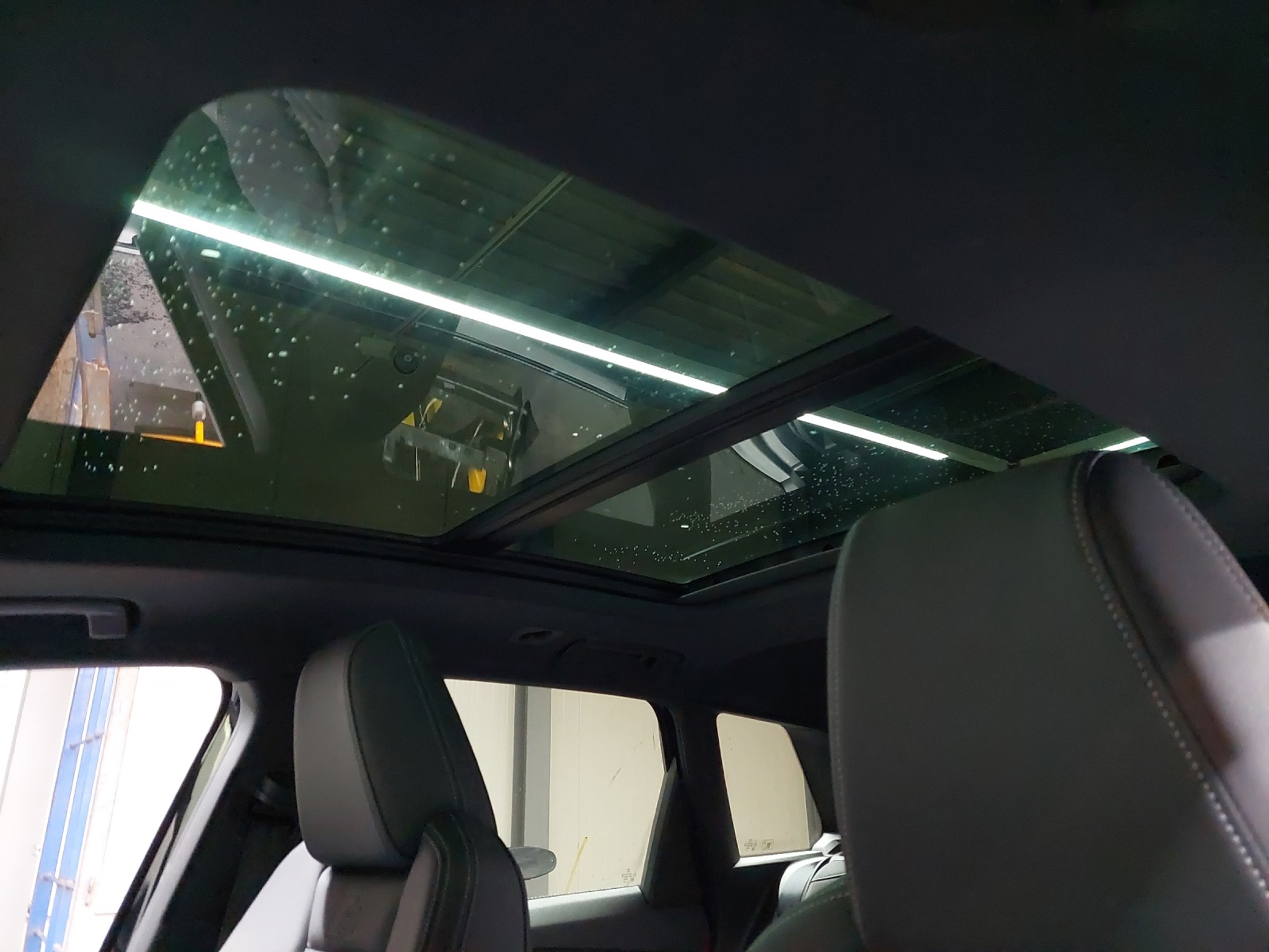 listing desktop thumbnail image 11