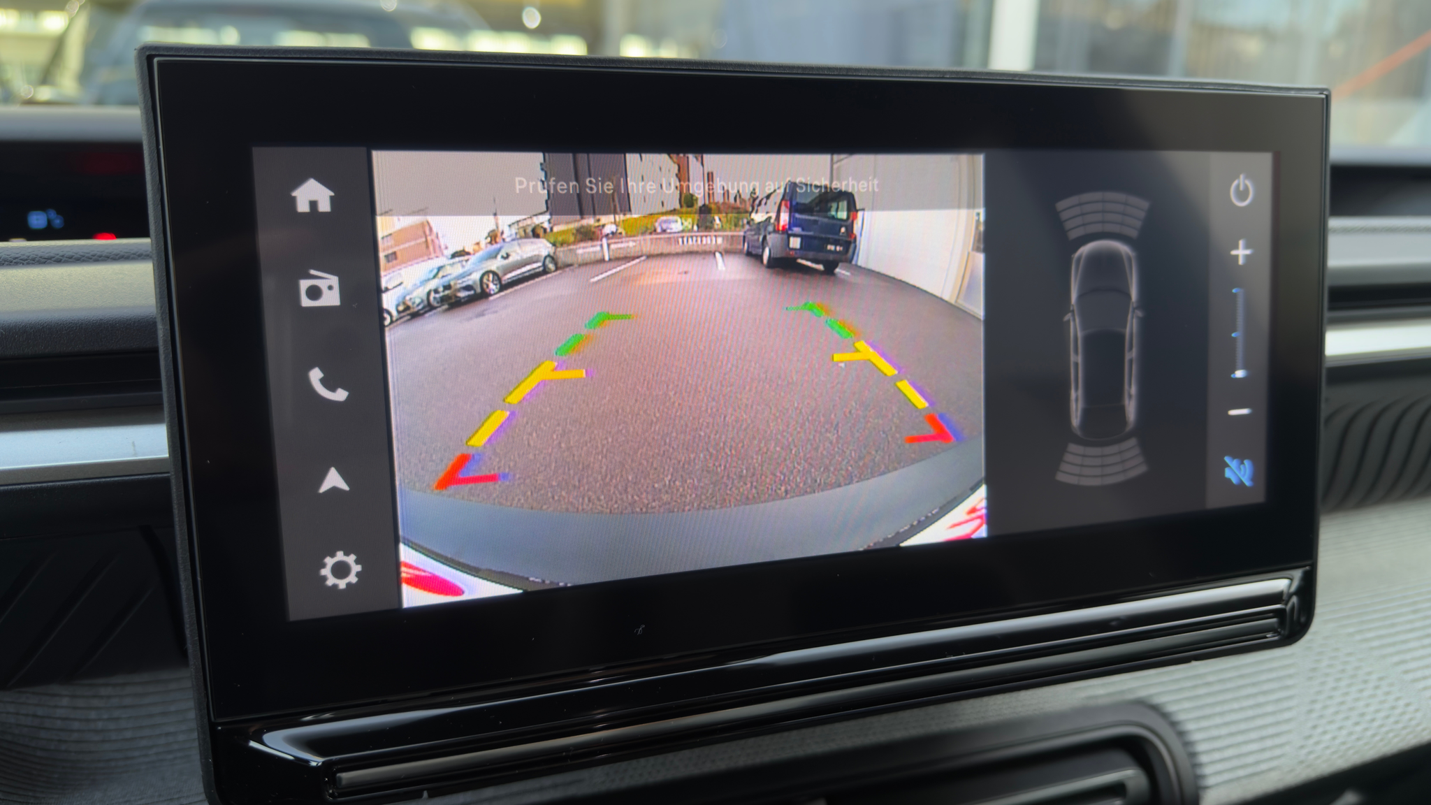 listing desktop thumbnail image 12