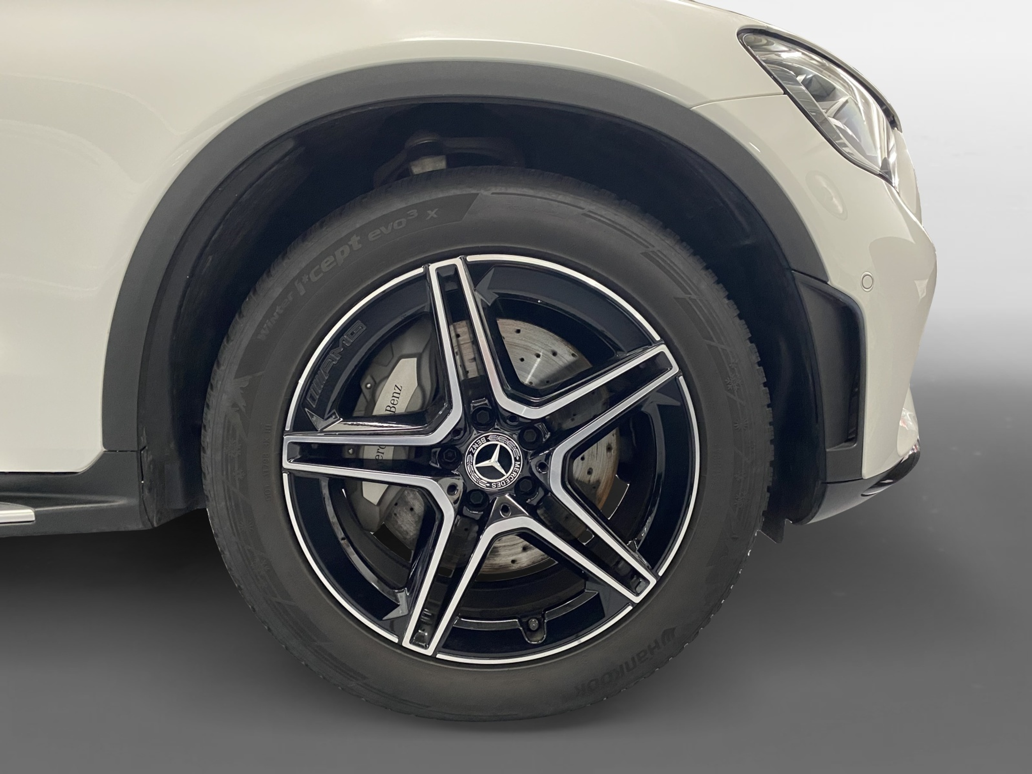 listing desktop thumbnail image 4