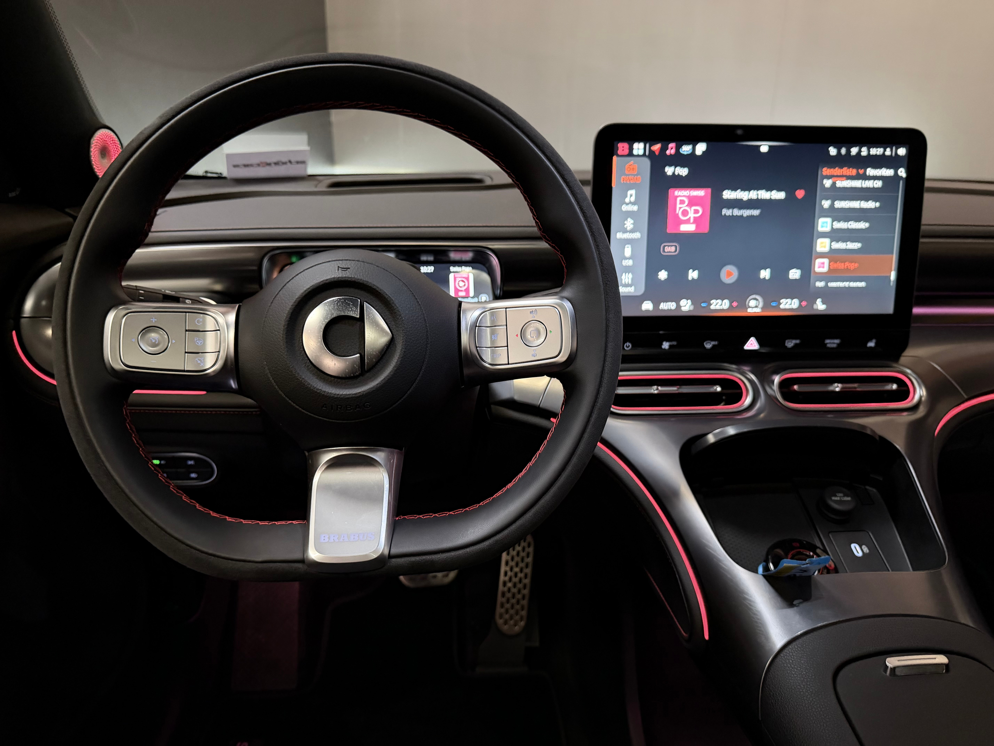 listing desktop thumbnail image 15