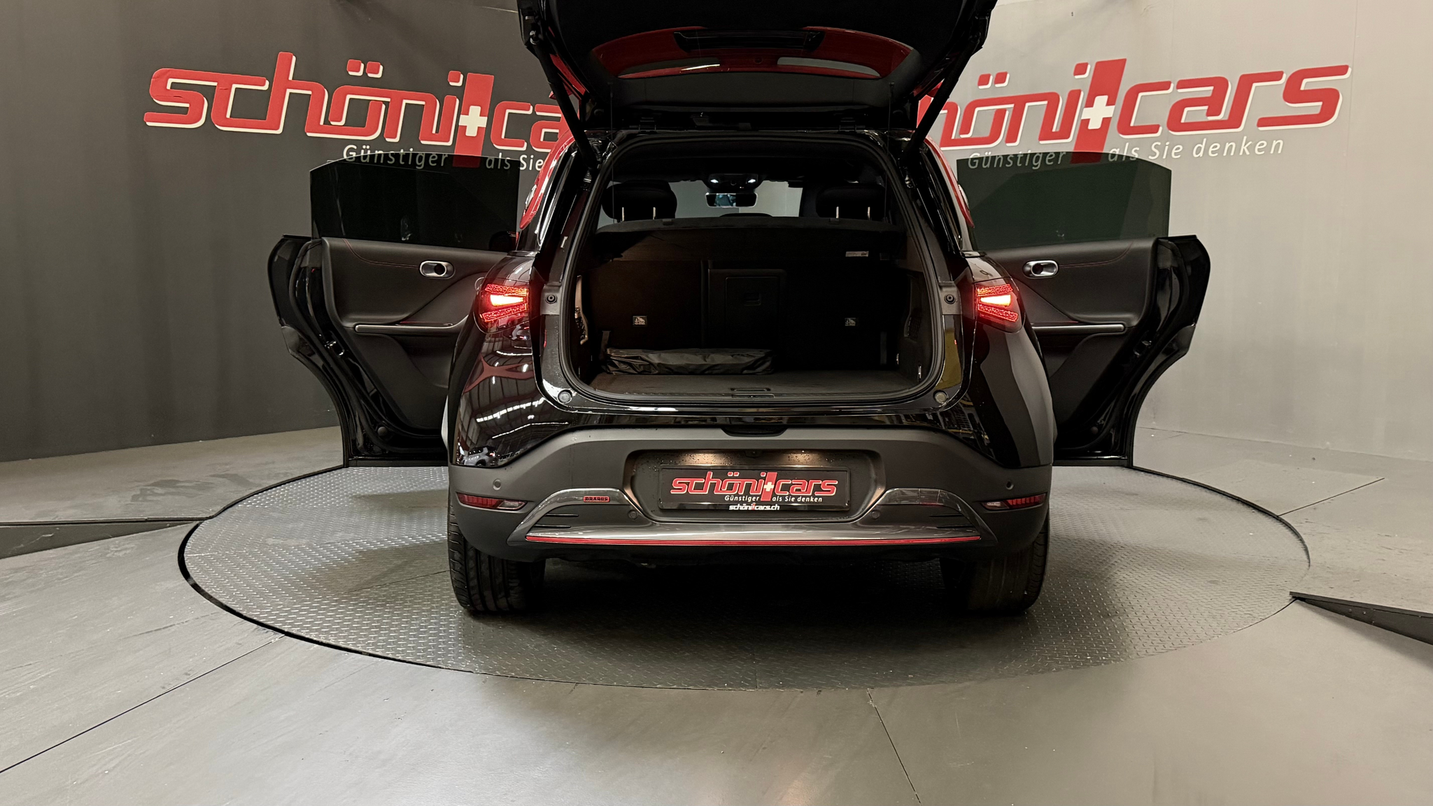 listing desktop thumbnail image 4