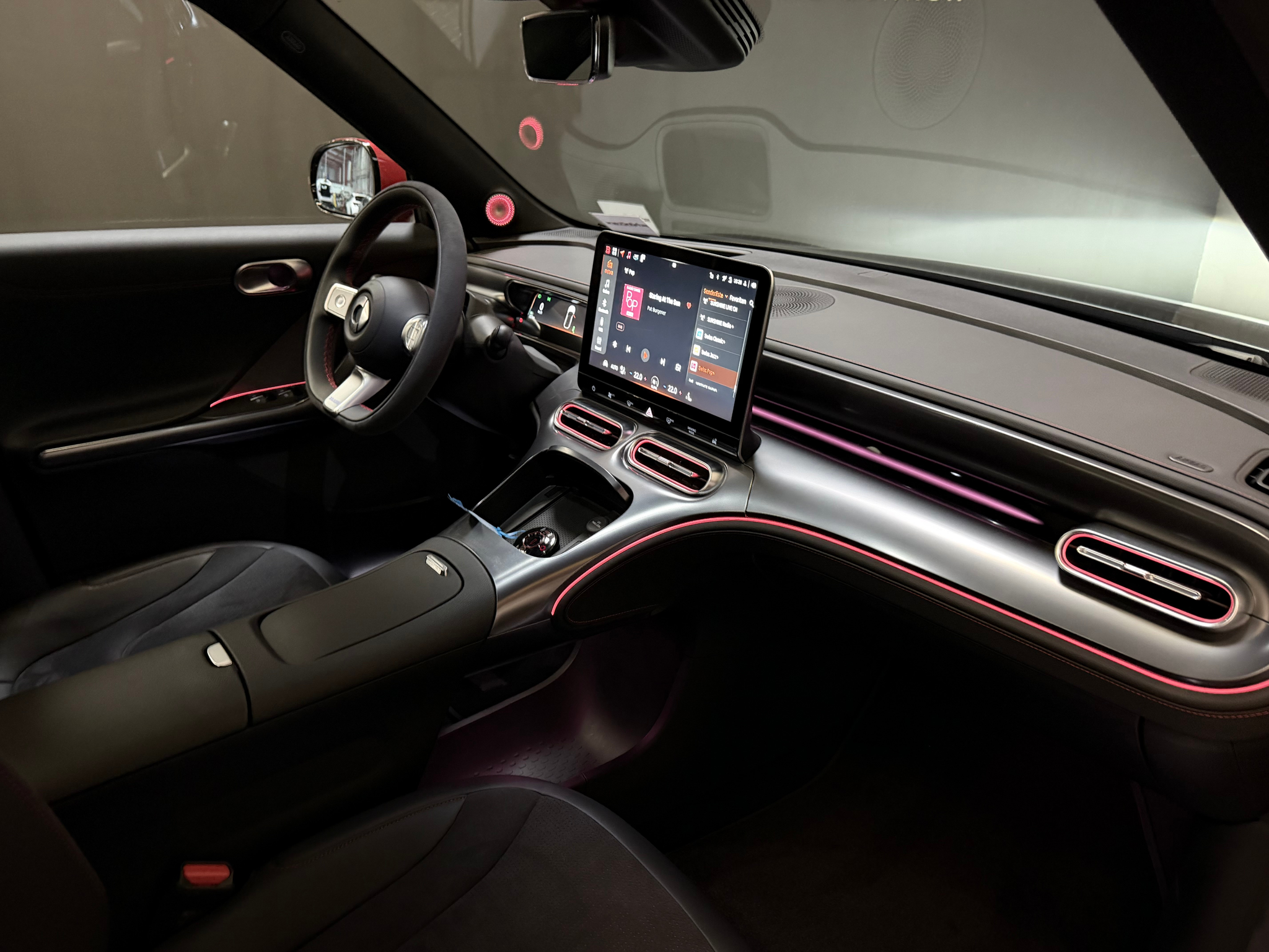 listing desktop thumbnail image 17