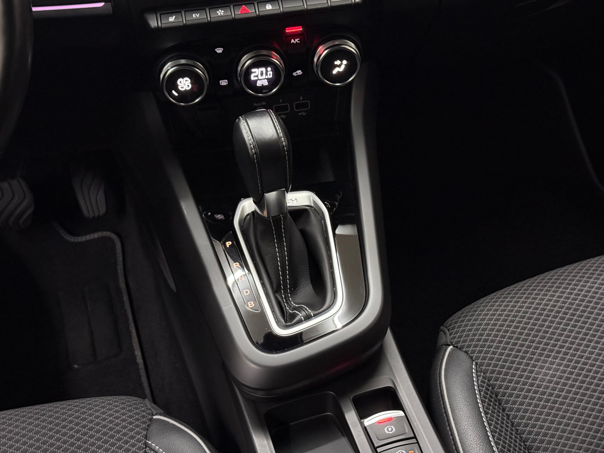 listing desktop thumbnail image 12