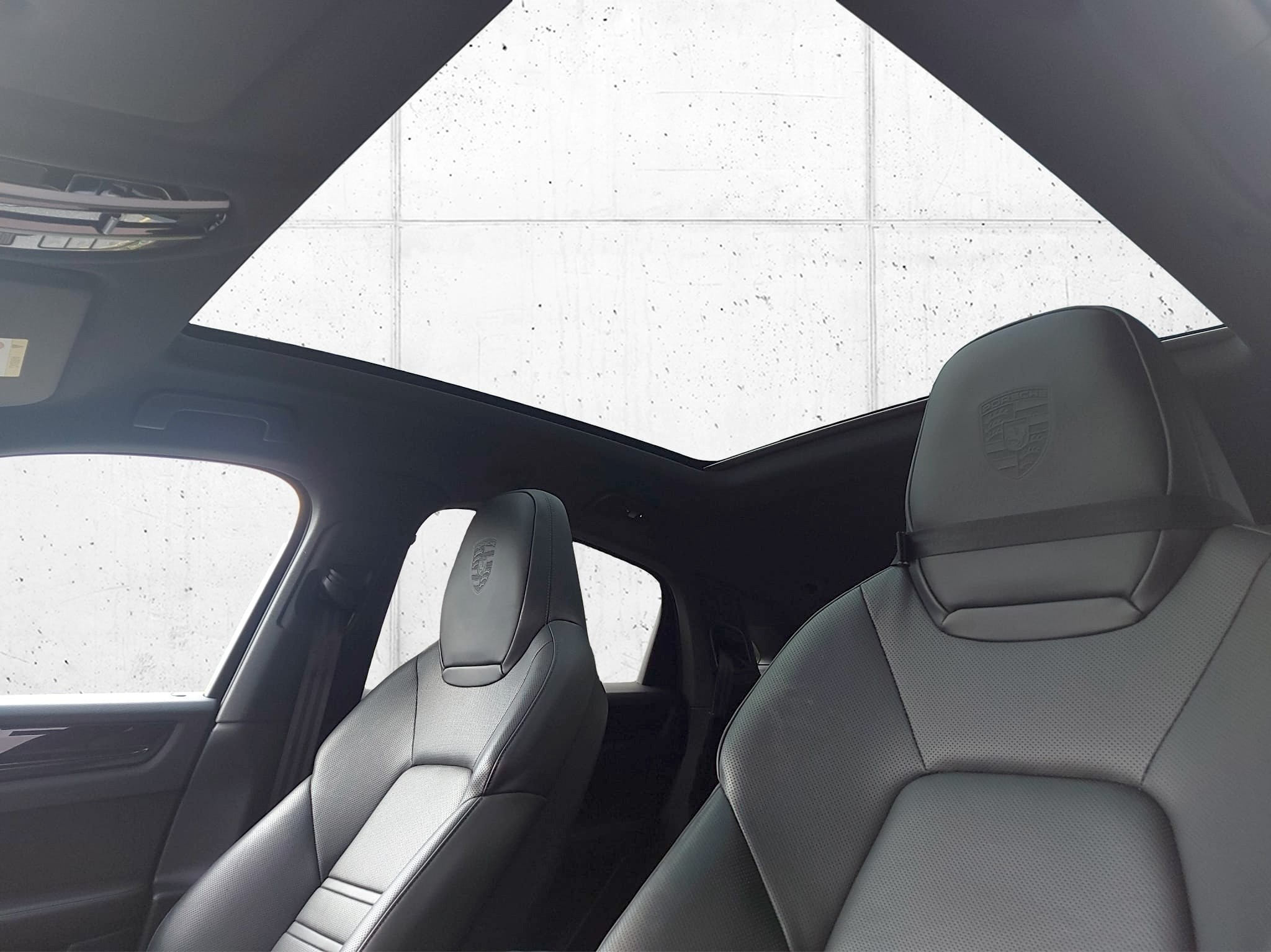 listing desktop thumbnail image 11