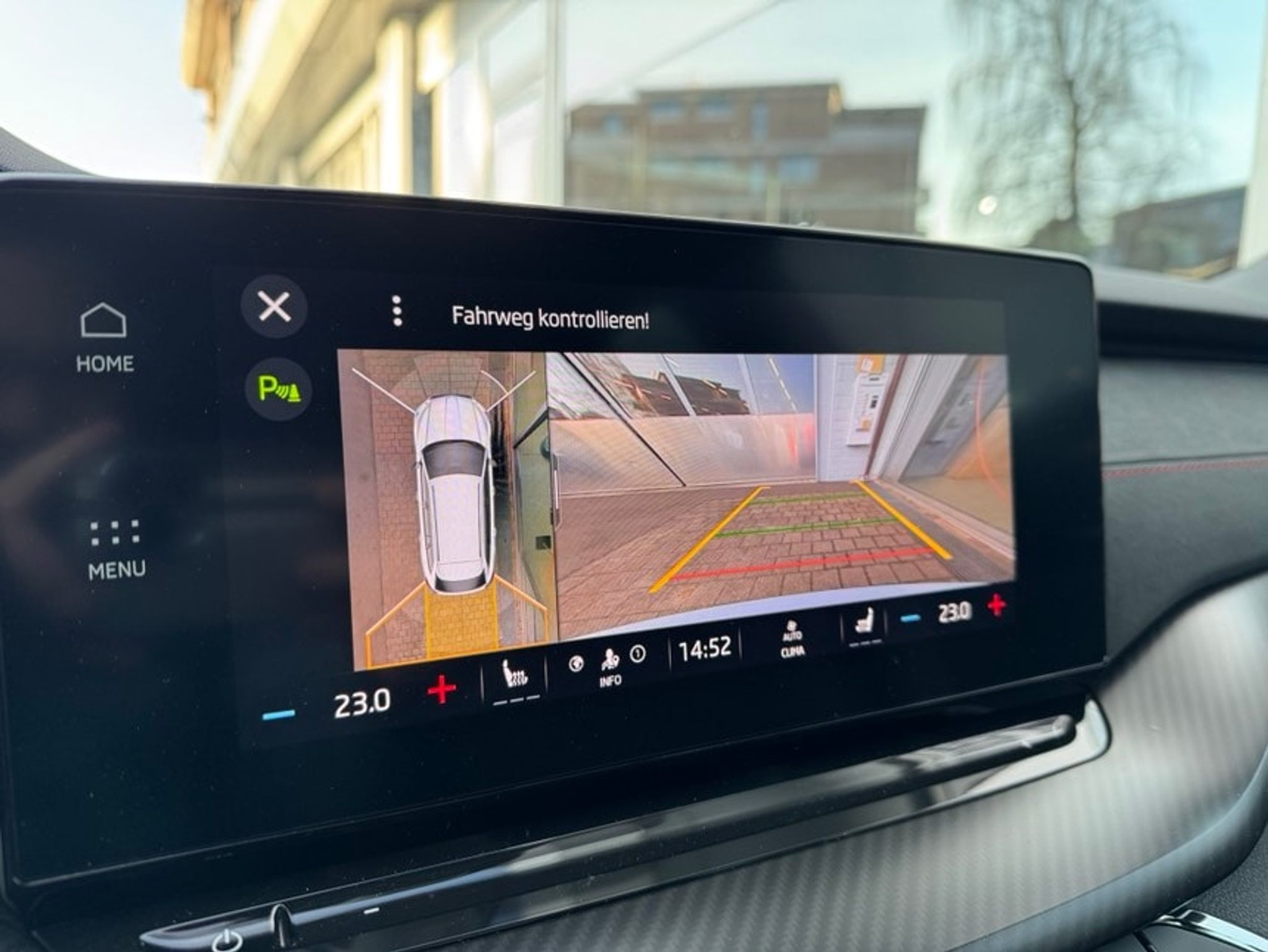 listing desktop thumbnail image 15