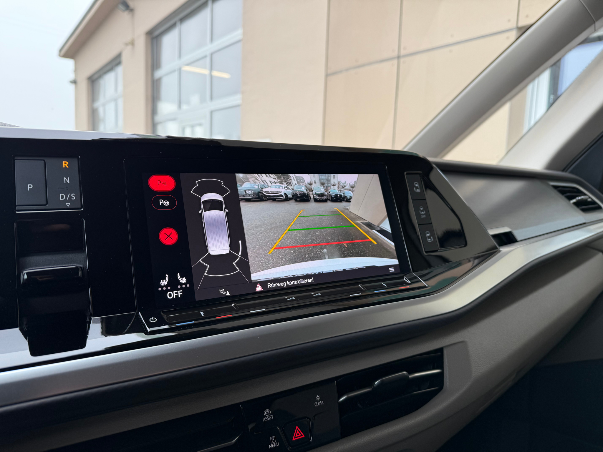 listing desktop thumbnail image 16