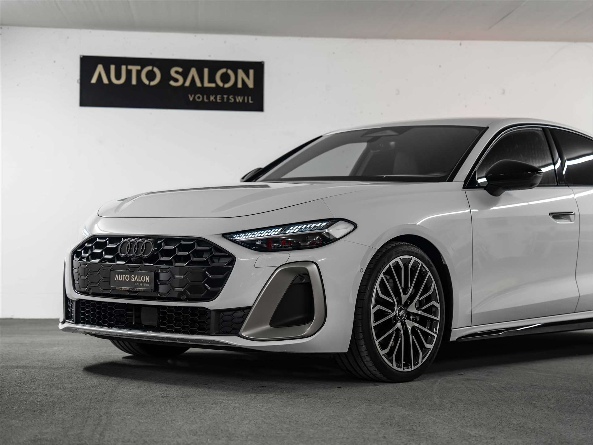 listing desktop thumbnail image 15