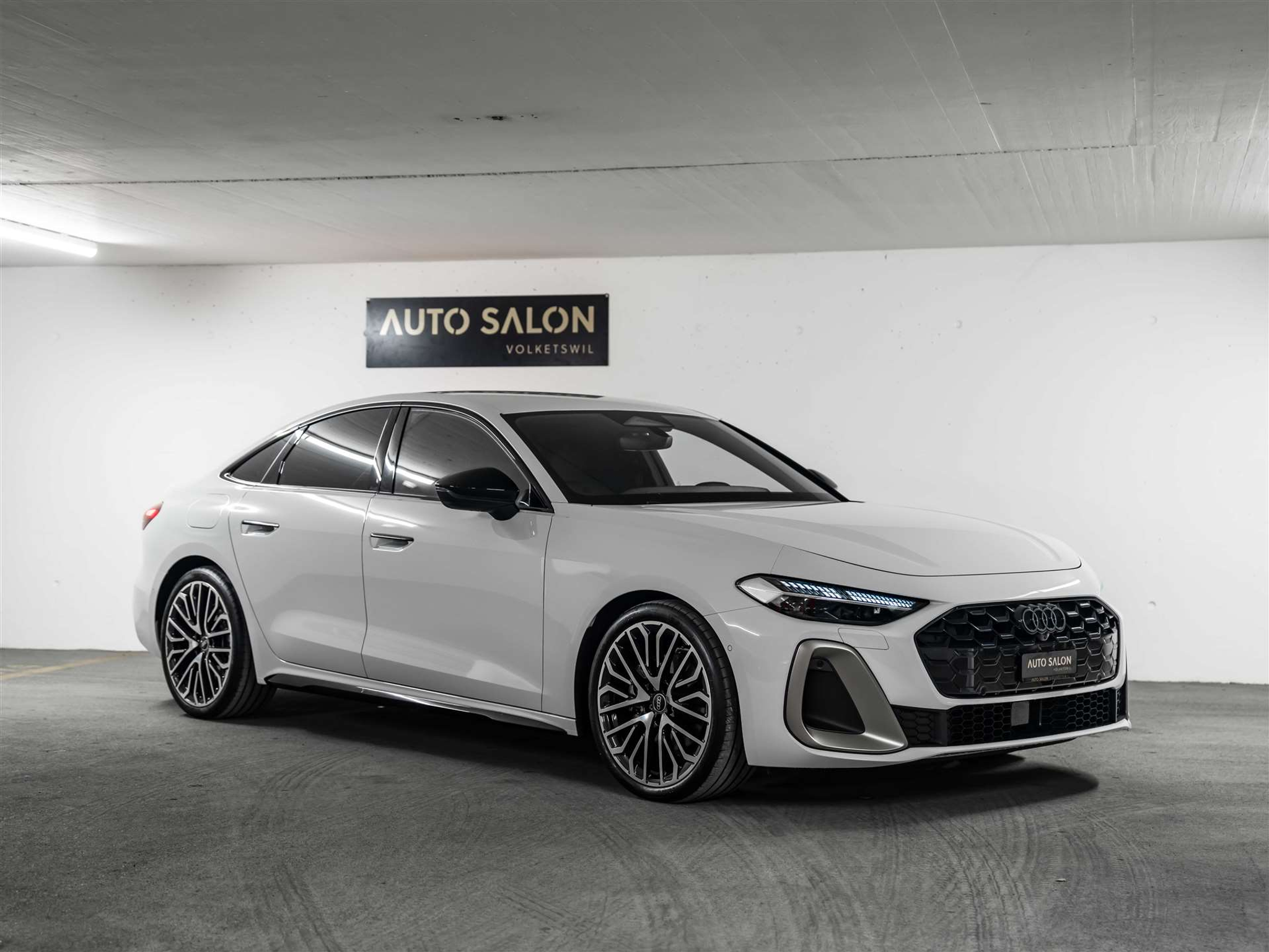 listing desktop thumbnail image 5