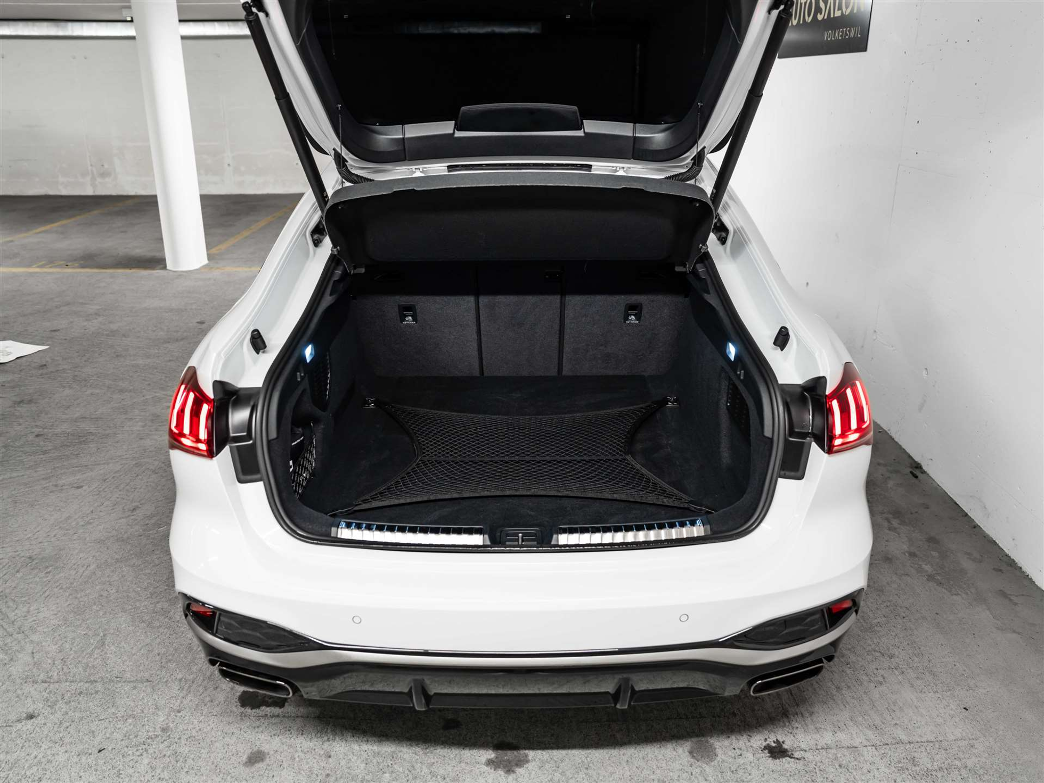 listing desktop thumbnail image 43