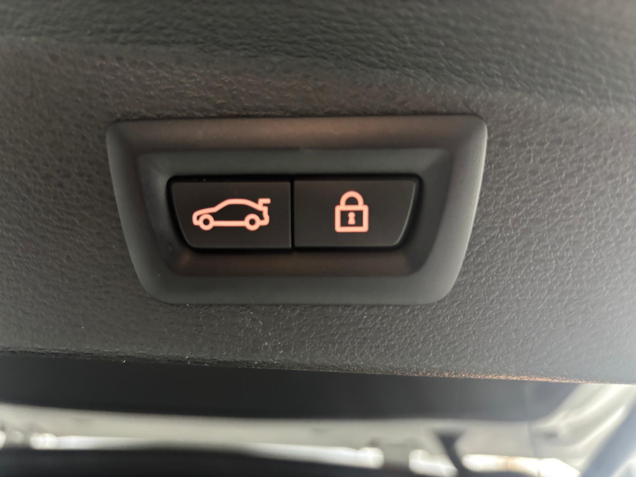 listing desktop thumbnail image 27