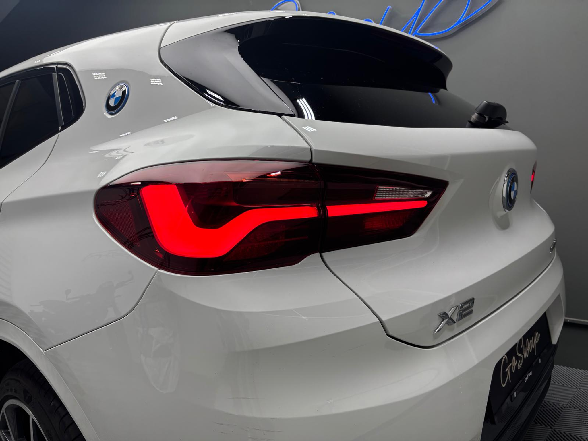 listing desktop thumbnail image 10