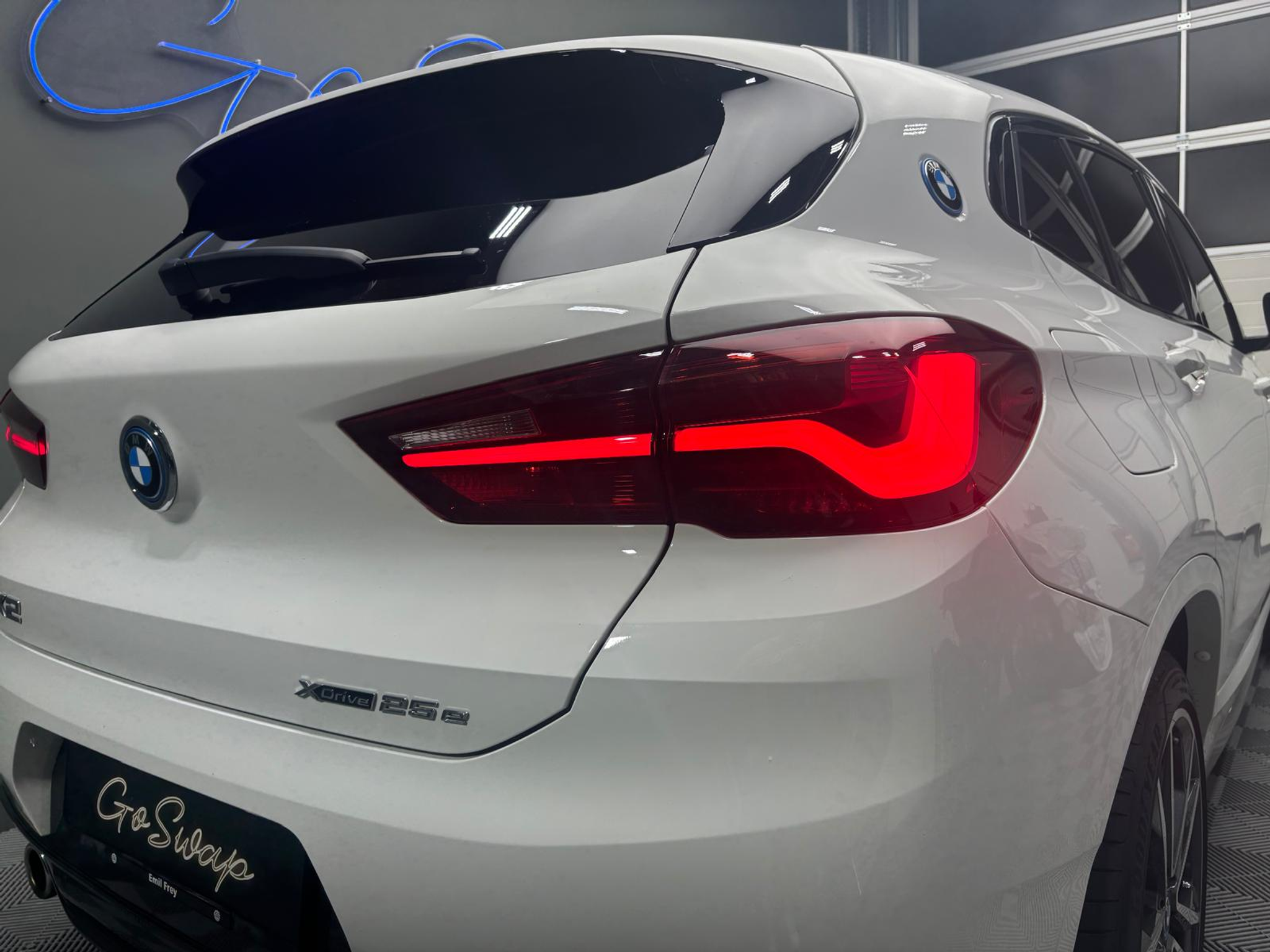 listing desktop thumbnail image 3